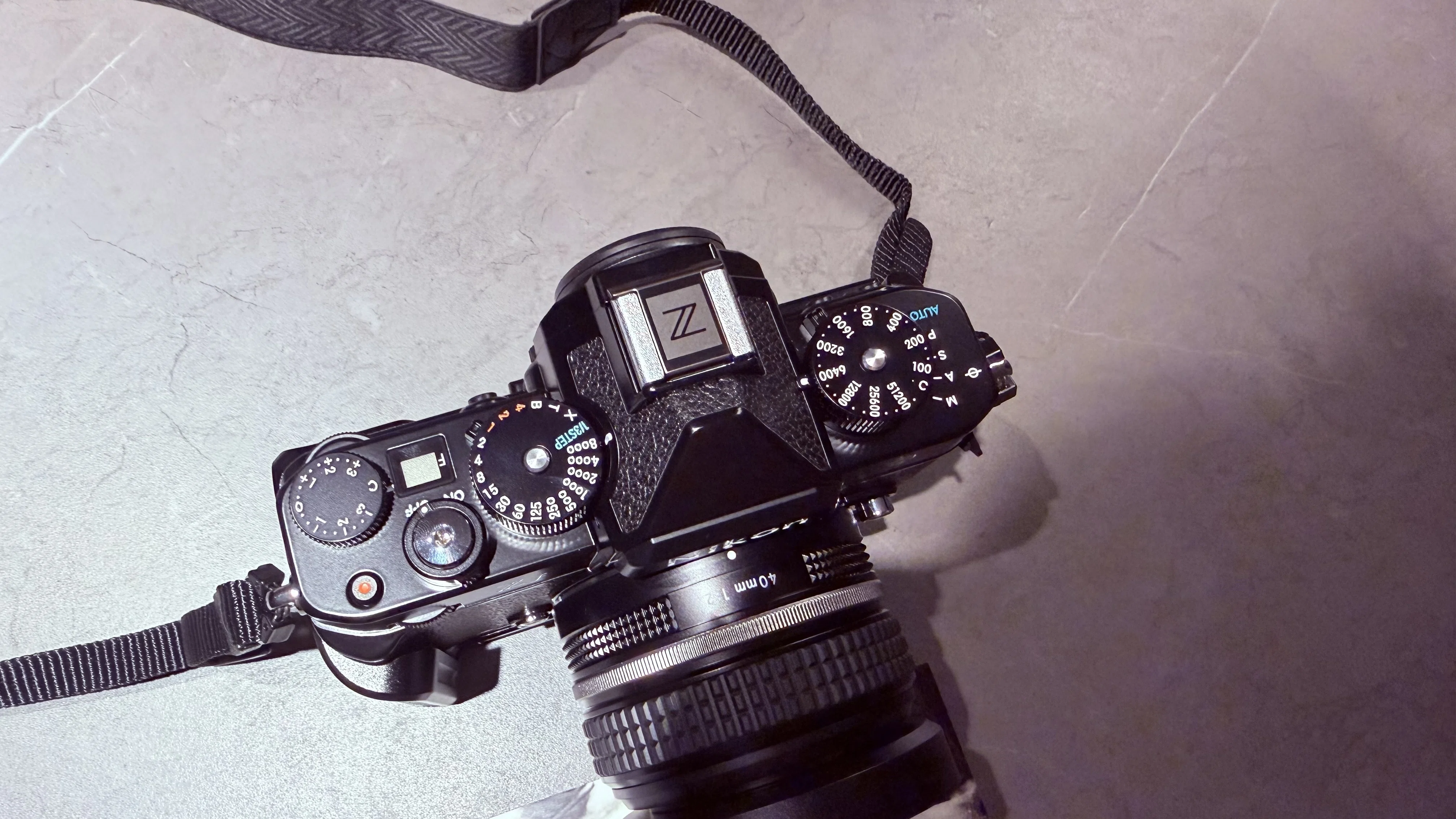 レビュー】デザインに一目惚れ。Nikon Zfを購入した理由と揃えた