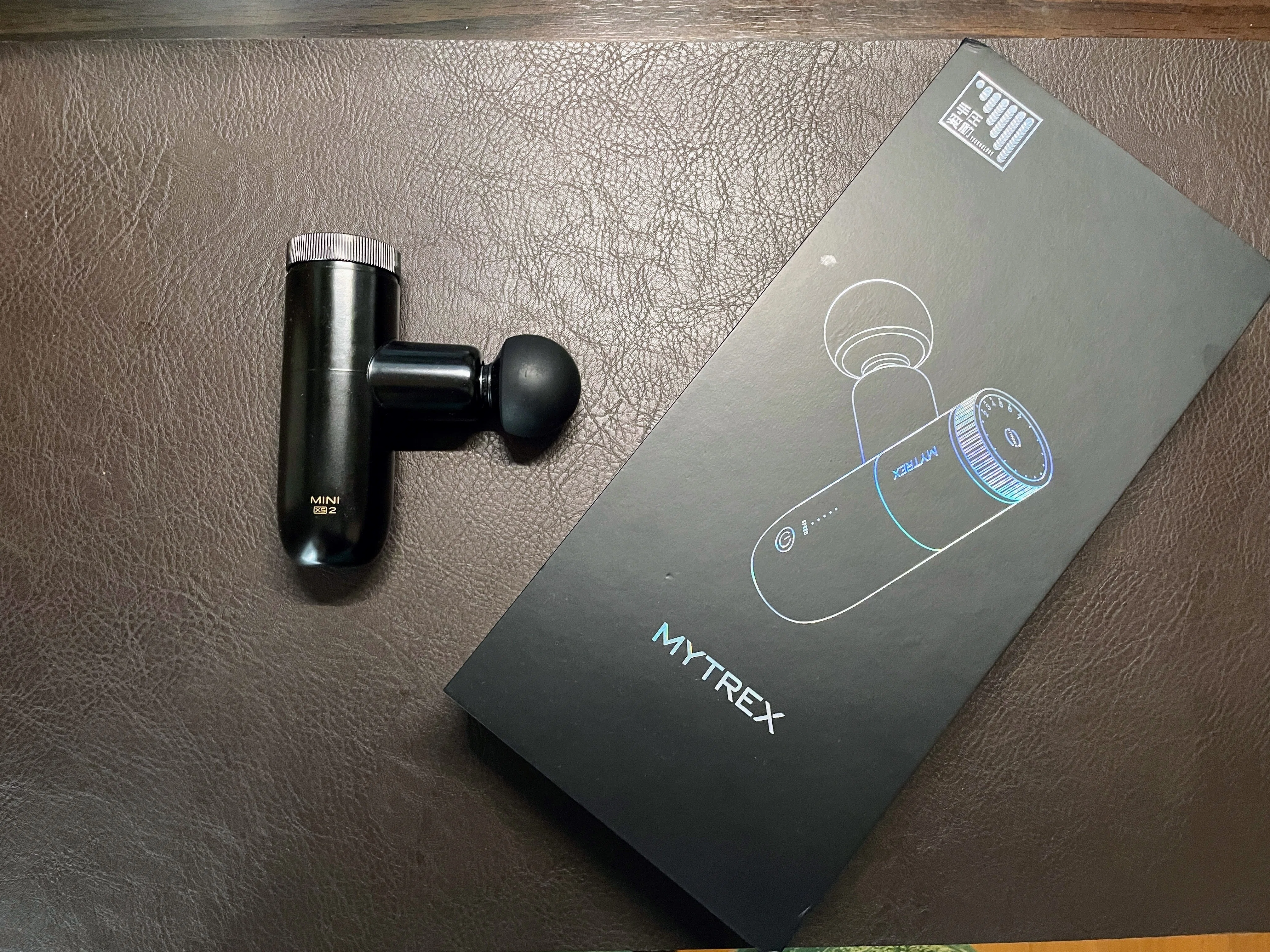 MYTREX REBIVE MINI XS2を格安マッサージガンと比較！正直レビューして