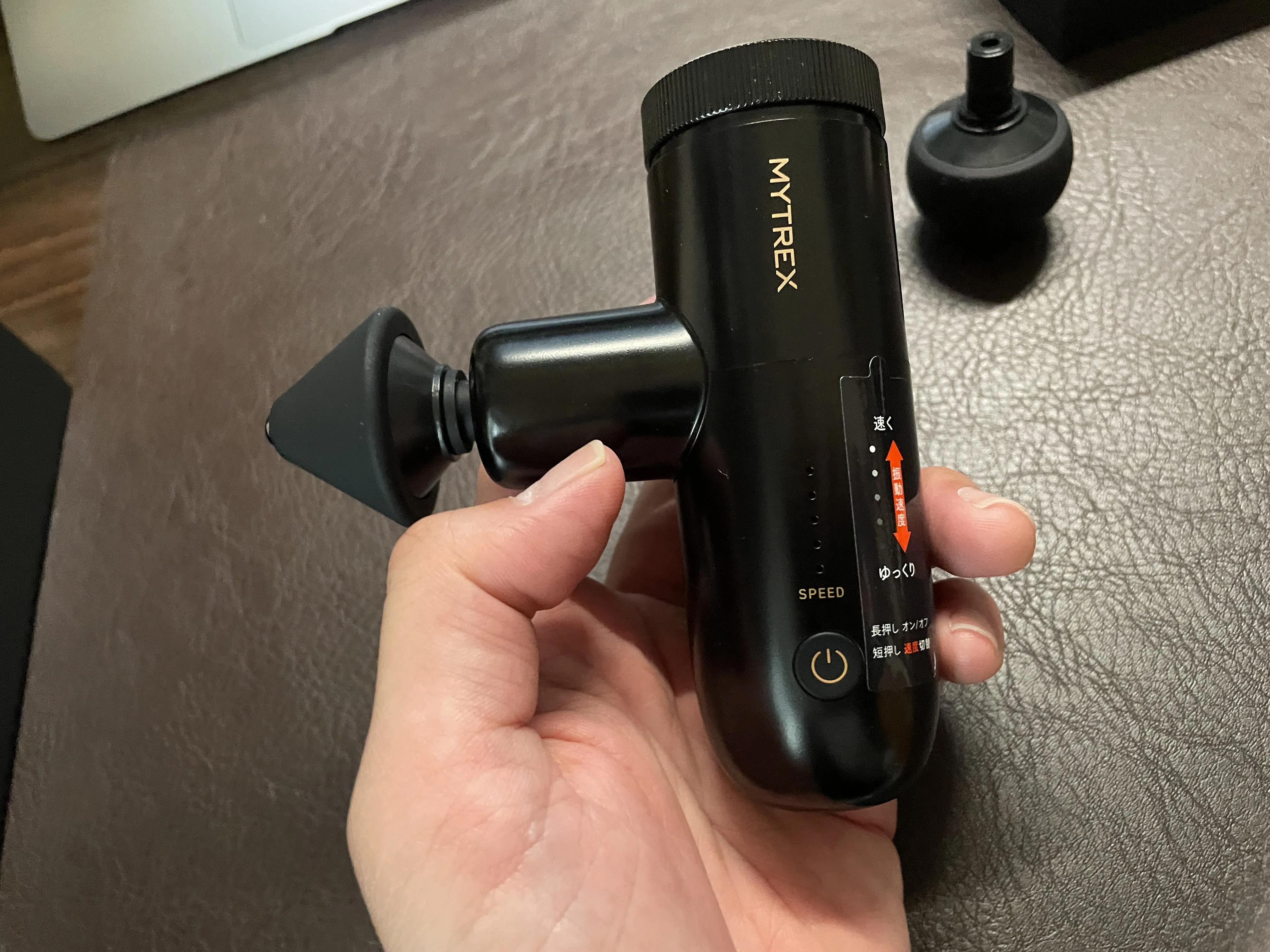 MYTREX REBIVE MINI XS2と3,000円台の格安マッサージガンを比較。価格3