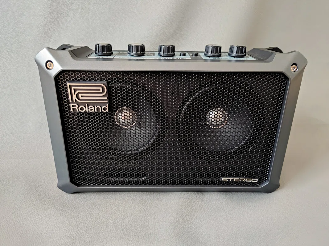 Roland MOBILE CUBE｜DUNE