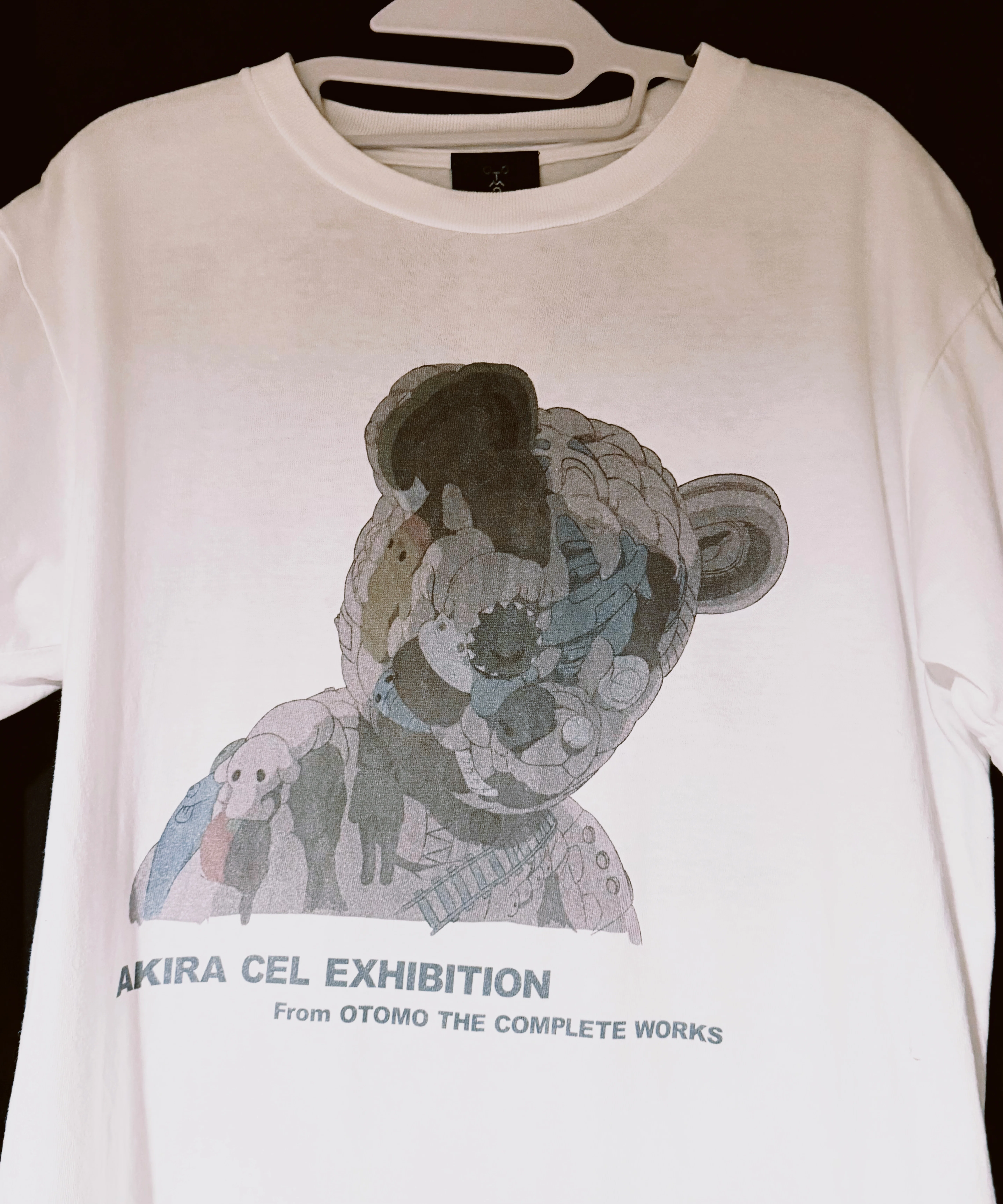 AKIRA編】What's in my closet?｜着るたびに説明を求められるTシャツ