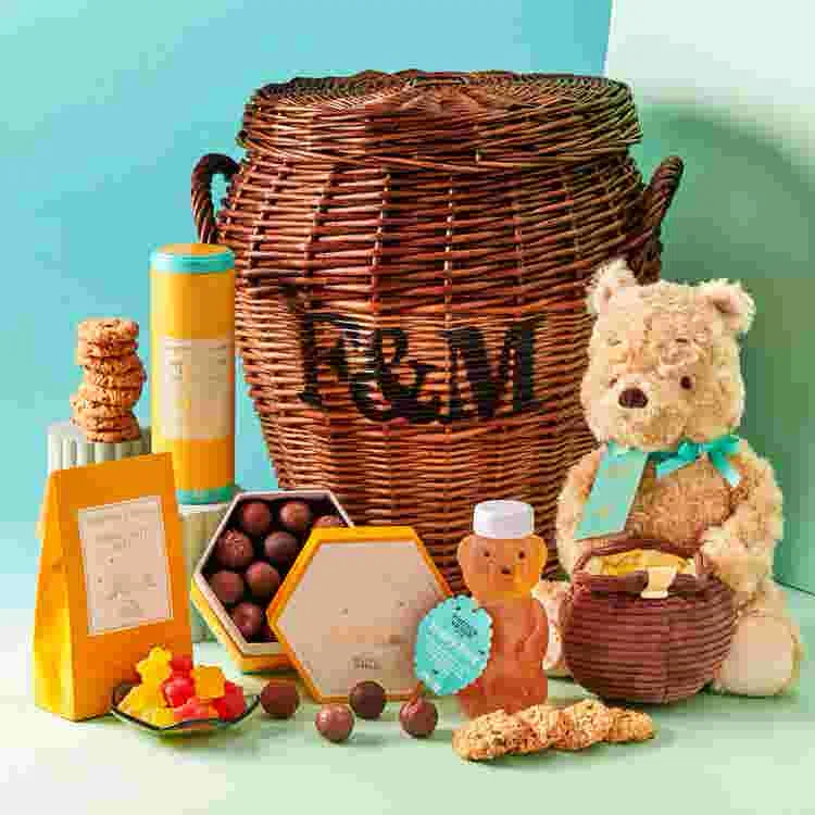 Fortnum&mason 、Winnie the POOHとのコラボ商品を出す