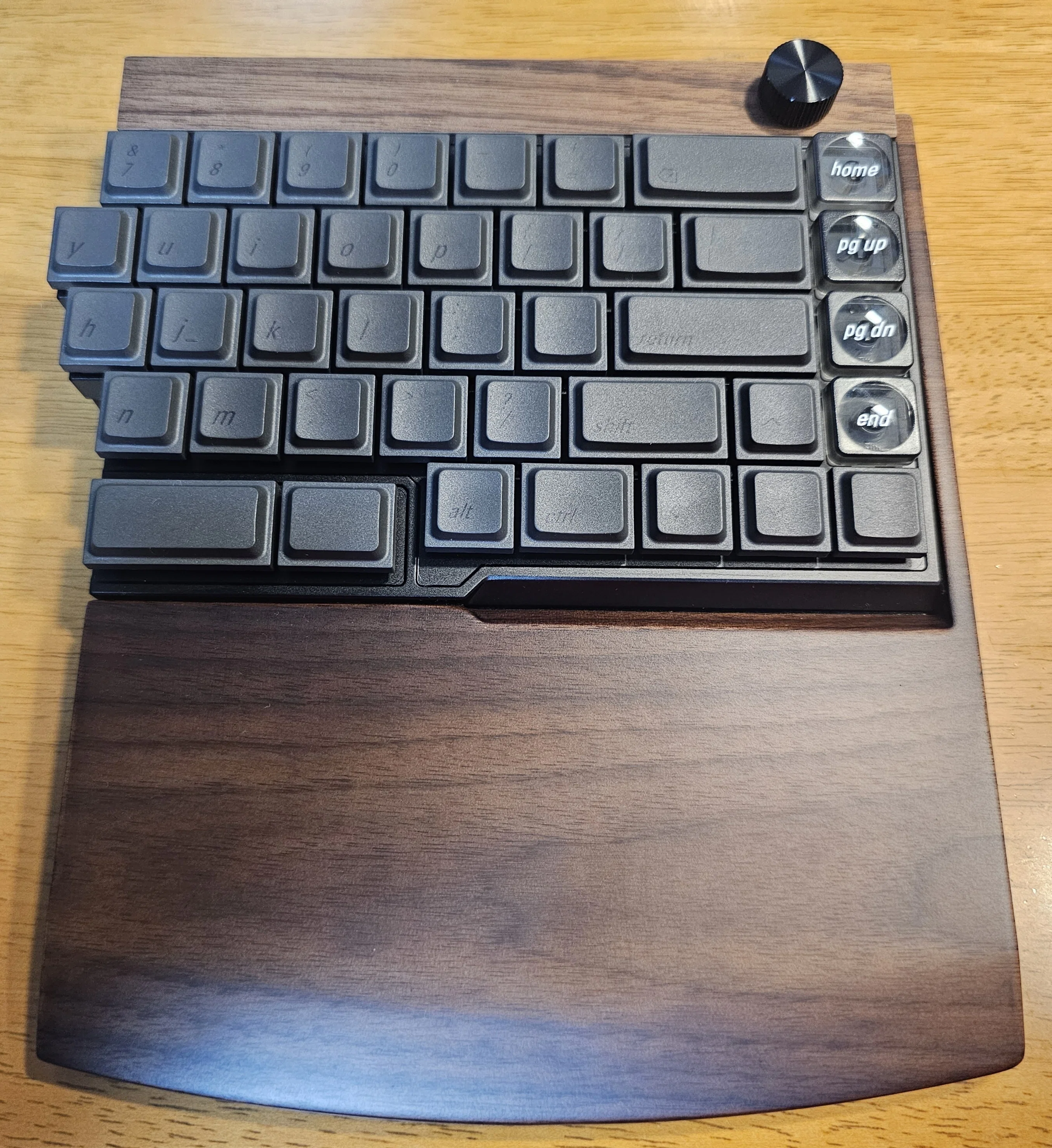 JezailFunderのJiffy75 LP 無線分割キーボードを買いました｜m_kasai