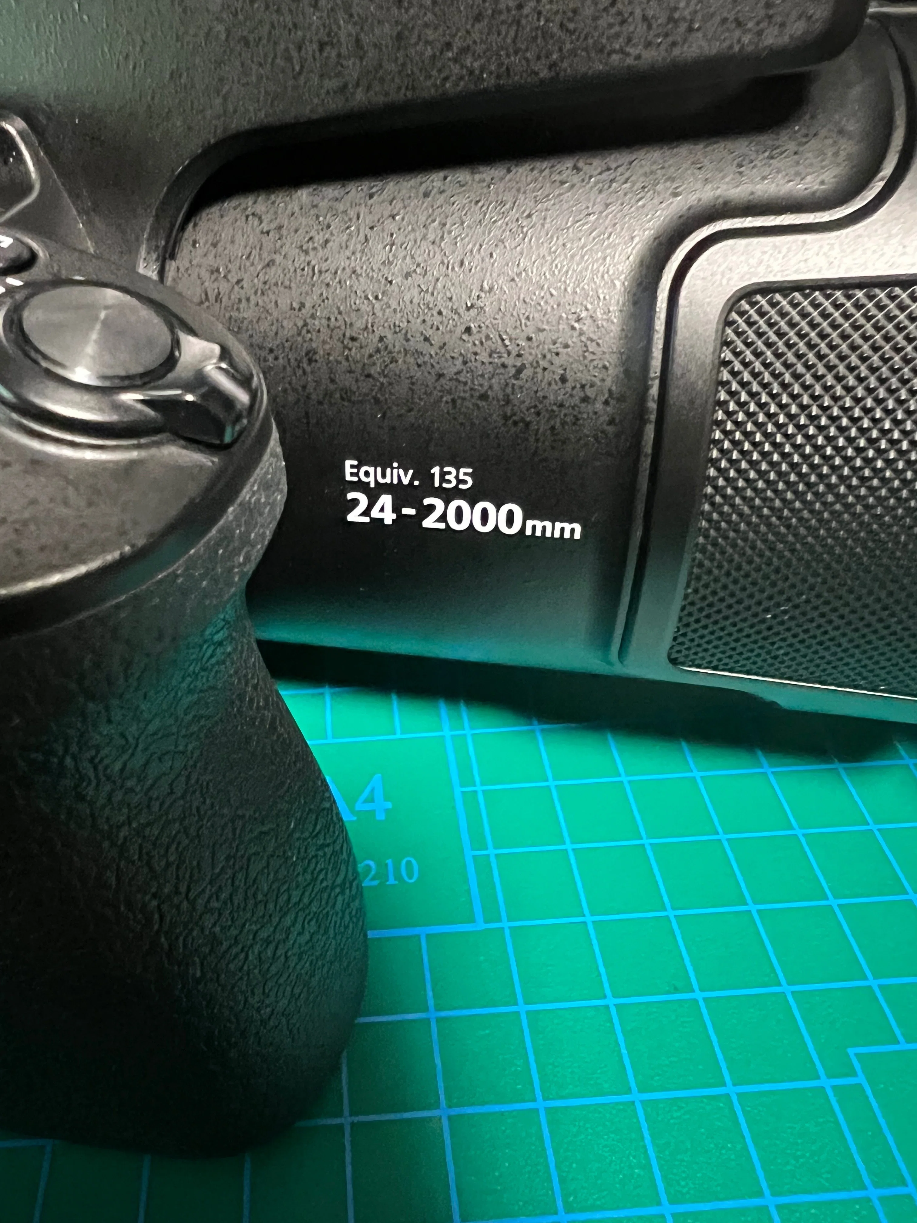 COOLPIX P950を買っていた件。旅先で2000mmの怪物を手に入れた｜FZ85D