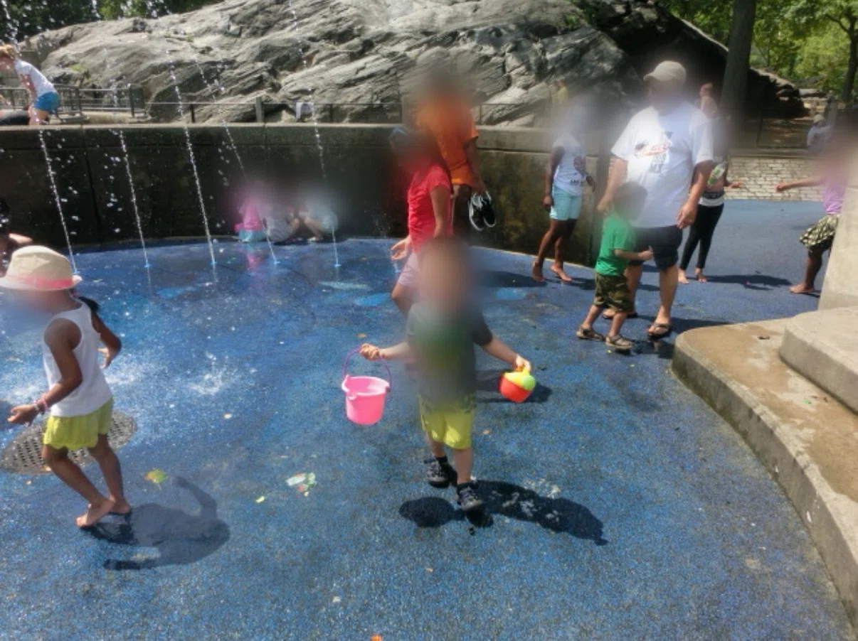  Mundial Team JP28.5 公園で散歩のみ。美品です。 市民の声から実現した、水遊びができる公園がオープンします｜山田