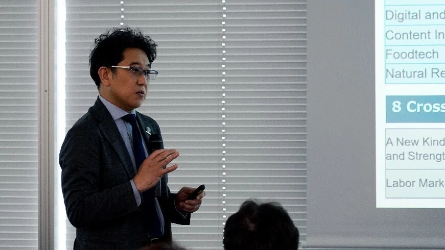 紺野登　知識資産の経営: 企業を変える第5の資源 知の転換点（8）：イノベーション経営への転換【3】｜紺野 登
