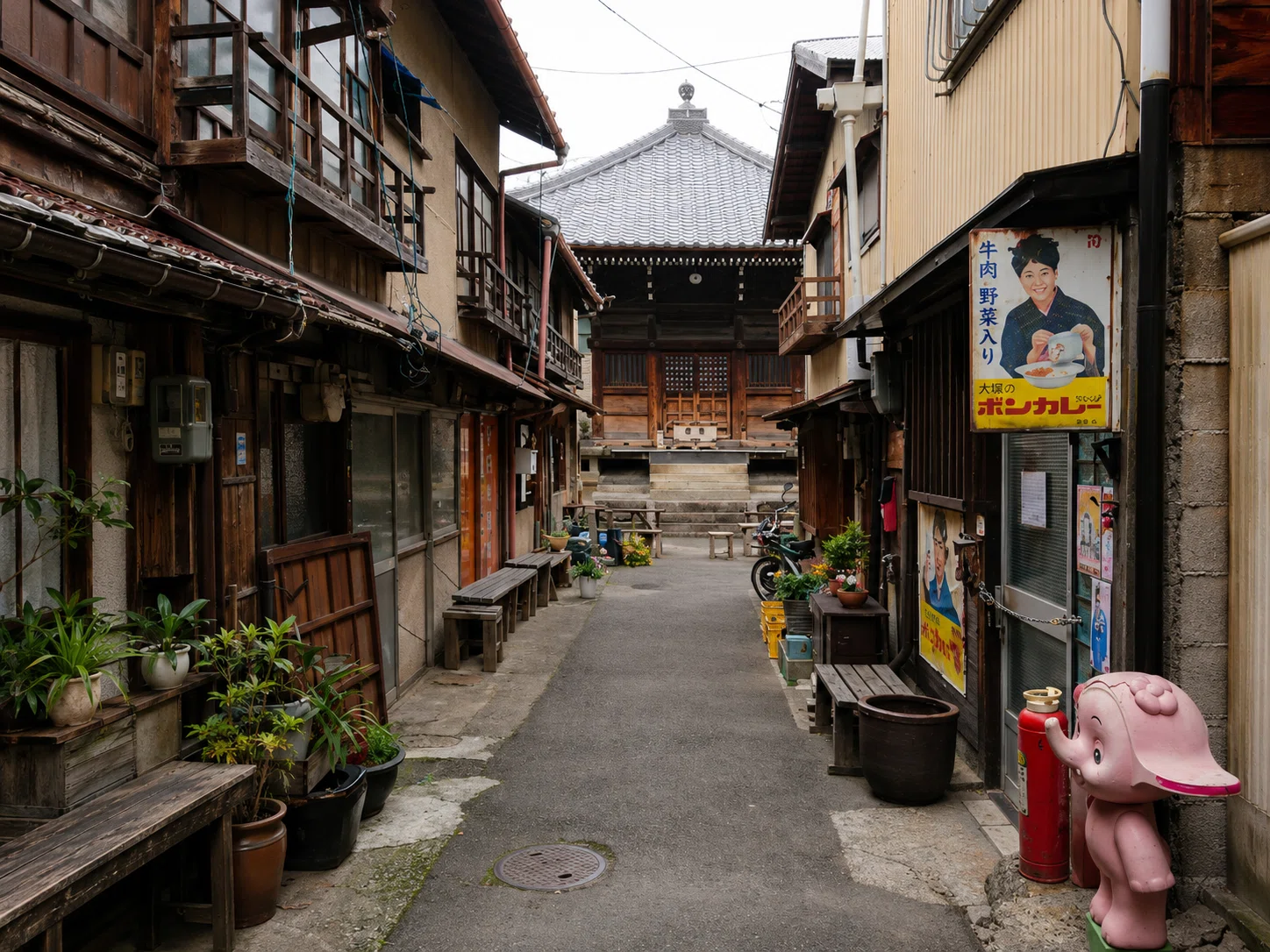 岡崎・松本町の一軒】昭和倶楽部｜懐かしい歌を思いきり歌える、昭和