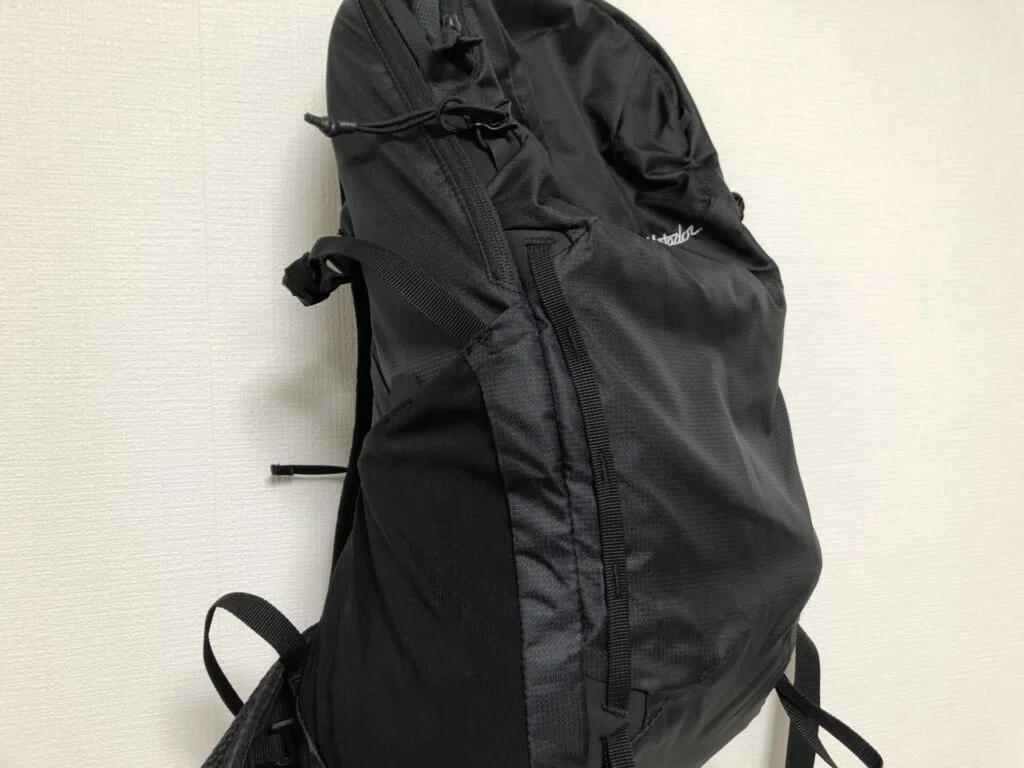 ビースト18に日帰り登山の荷物を入れた状態