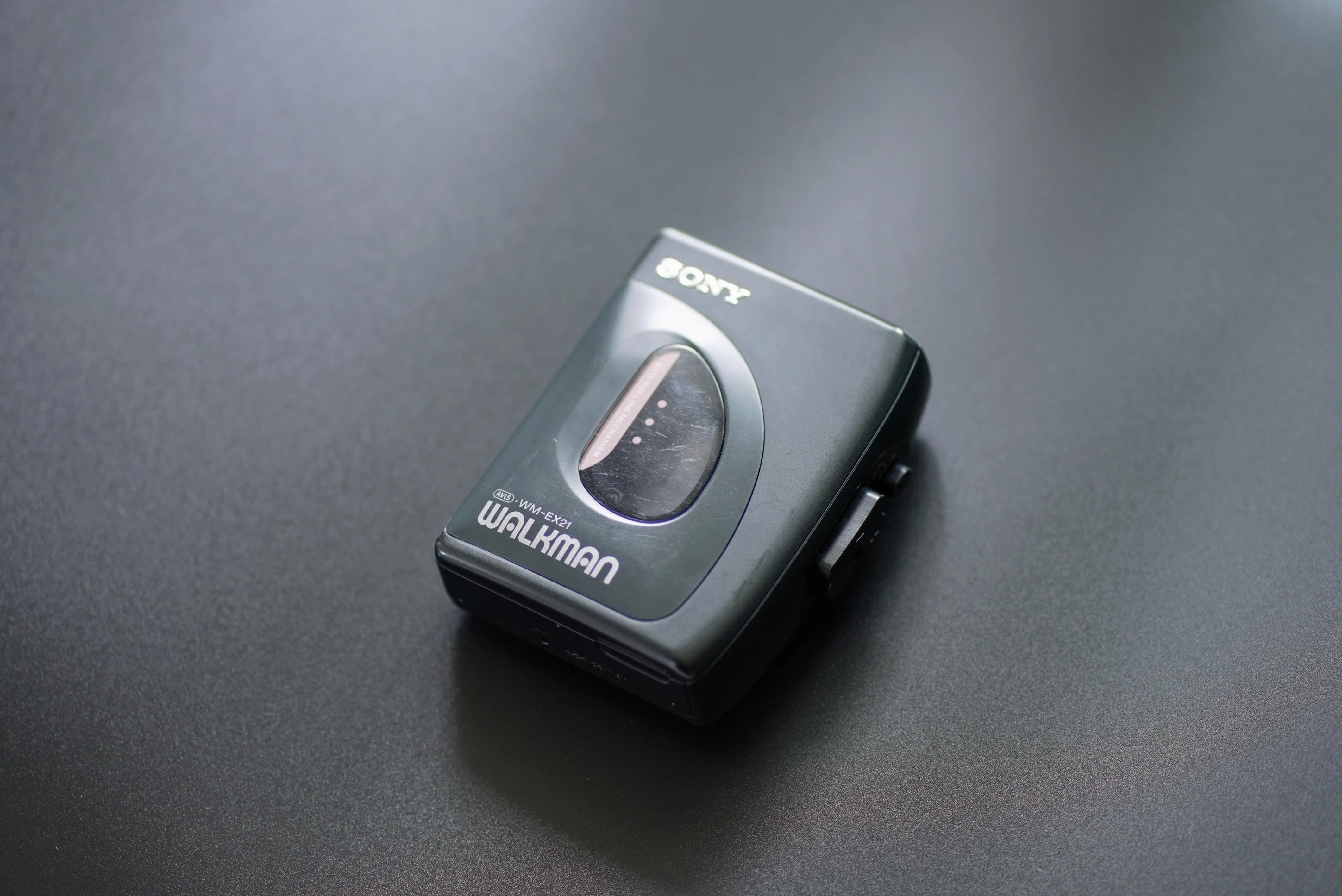 WALKMANをつい買ってしまった｜畑中正人