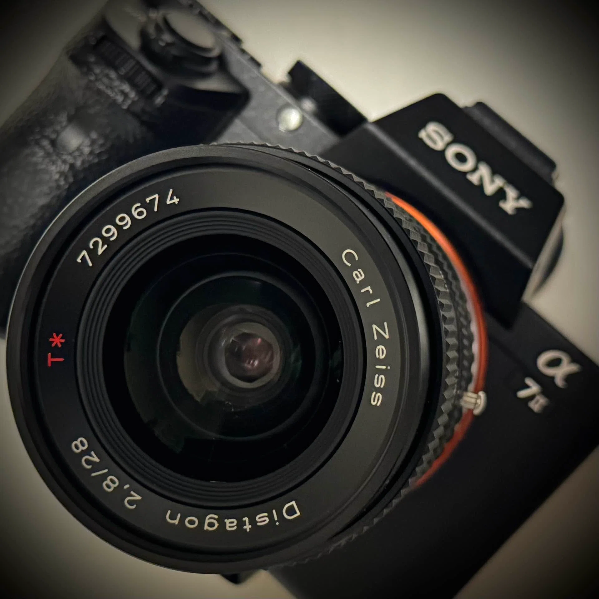 カールツアイス（Carl Zeiss) Distagon T* 28mm F2.8 MMJ ＋ α7Ⅱ