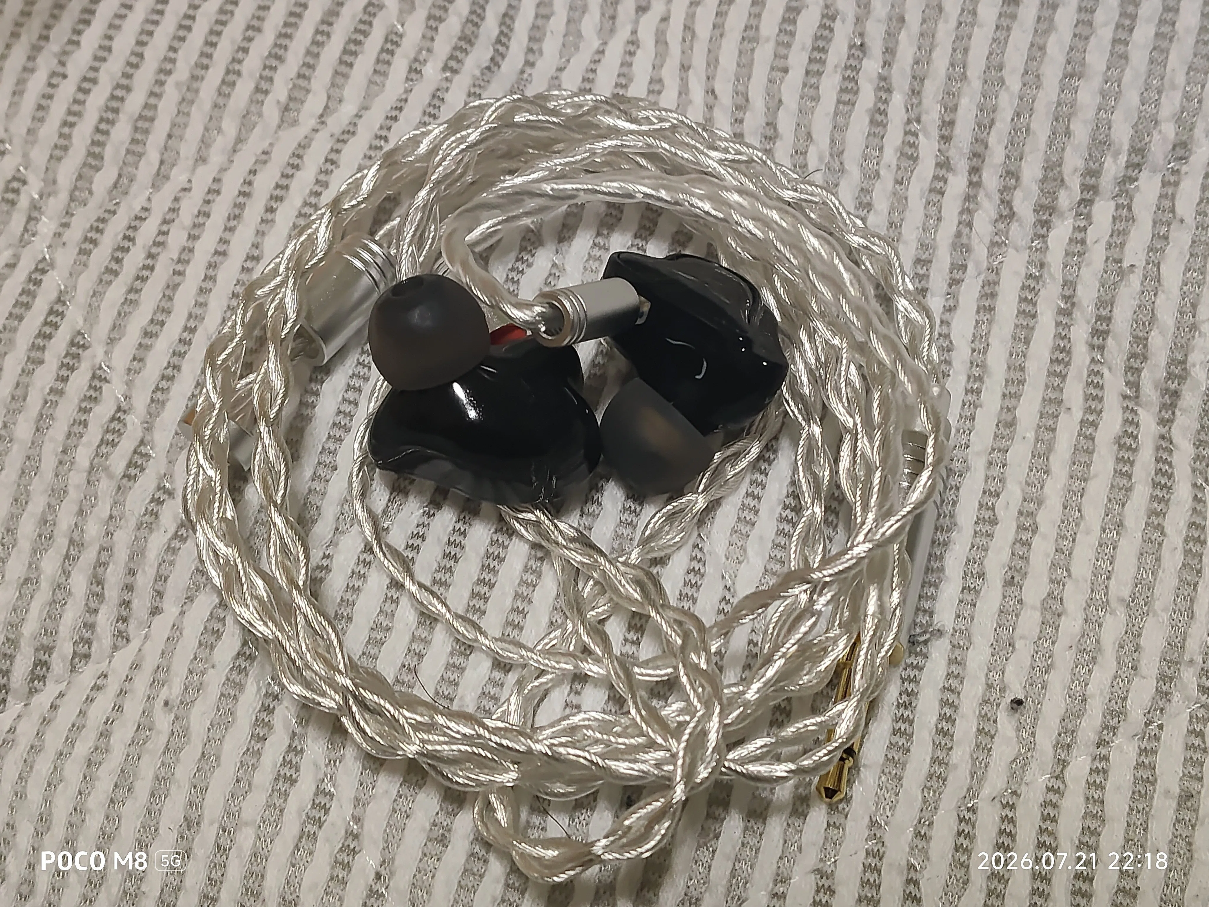 まともな音に飽きたマニアに捧ぐド変態イヤホン「GEEKWORLD GK12 Ultra