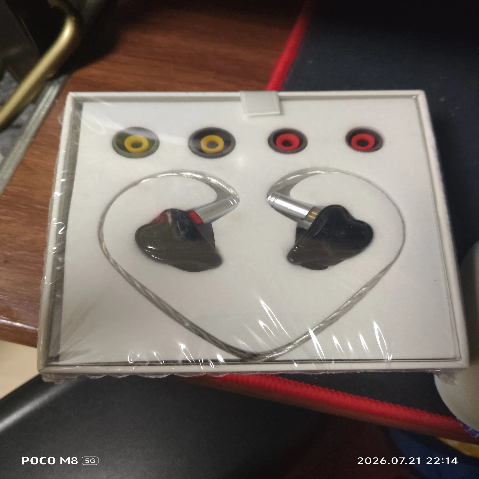 まともな音に飽きたマニアに捧ぐド変態イヤホン「GEEKWORLD GK12 Ultra