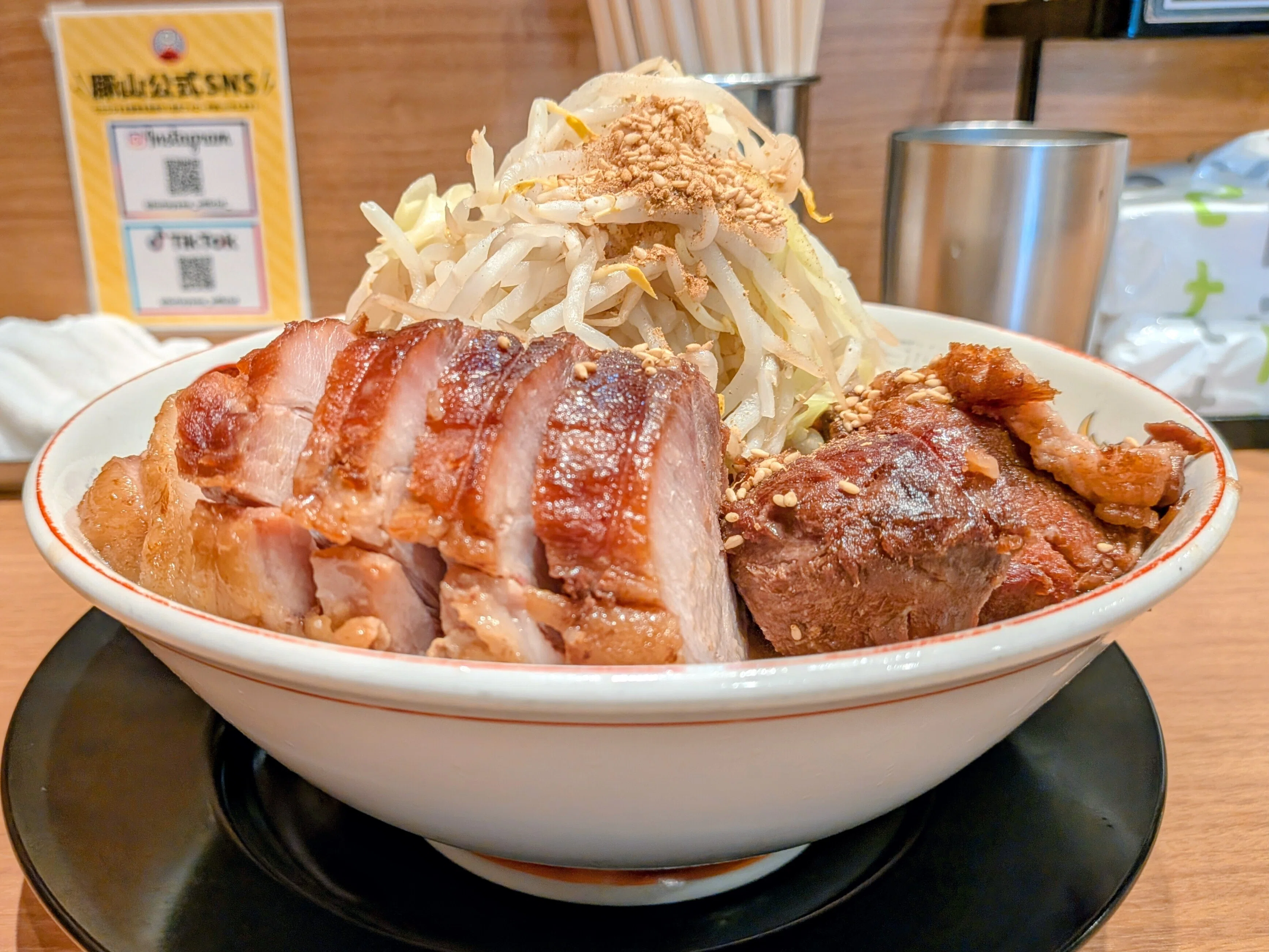 豚 1784695465-