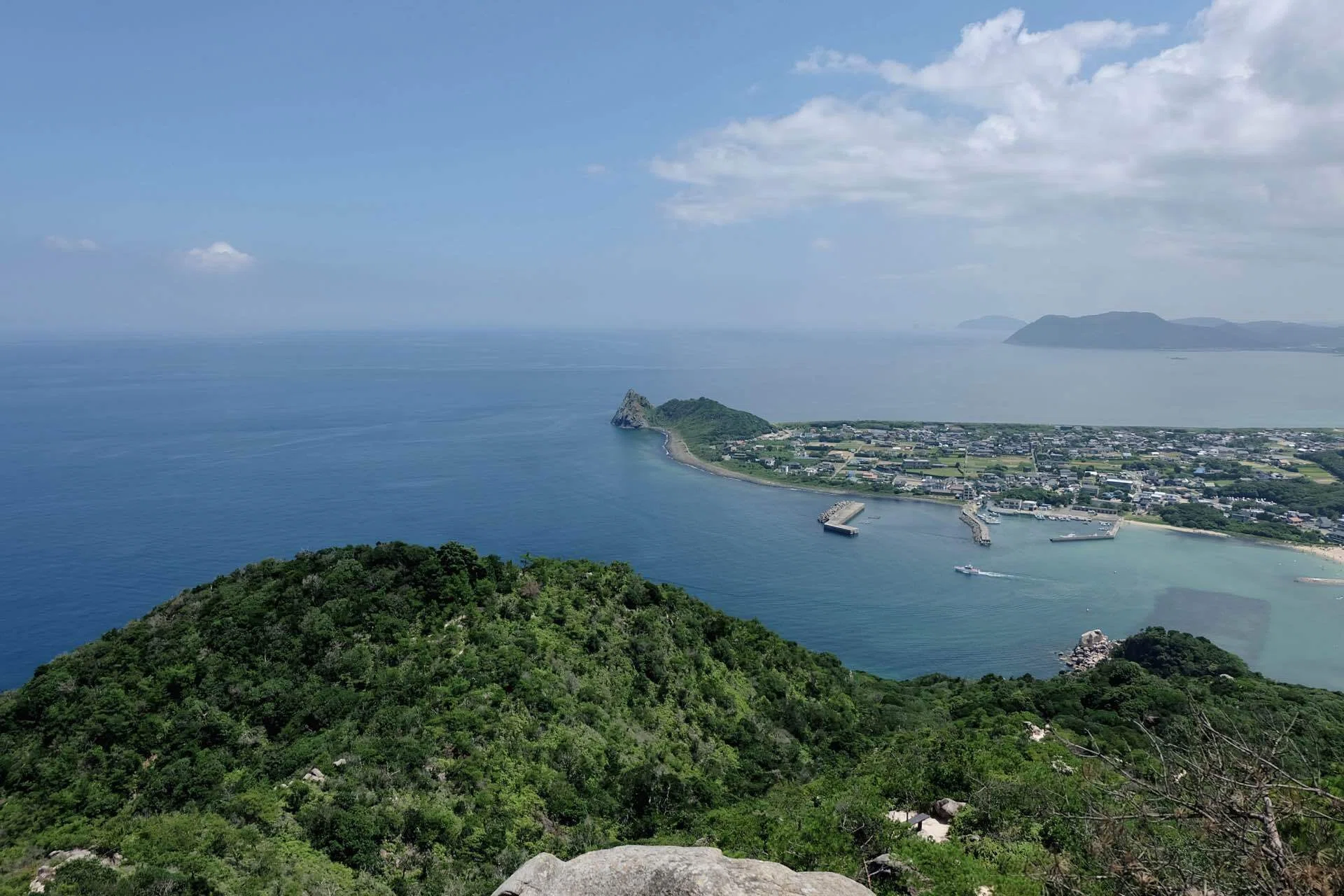 海の日は、芥屋の海を眺めて立石山♪｜ラリーグラス