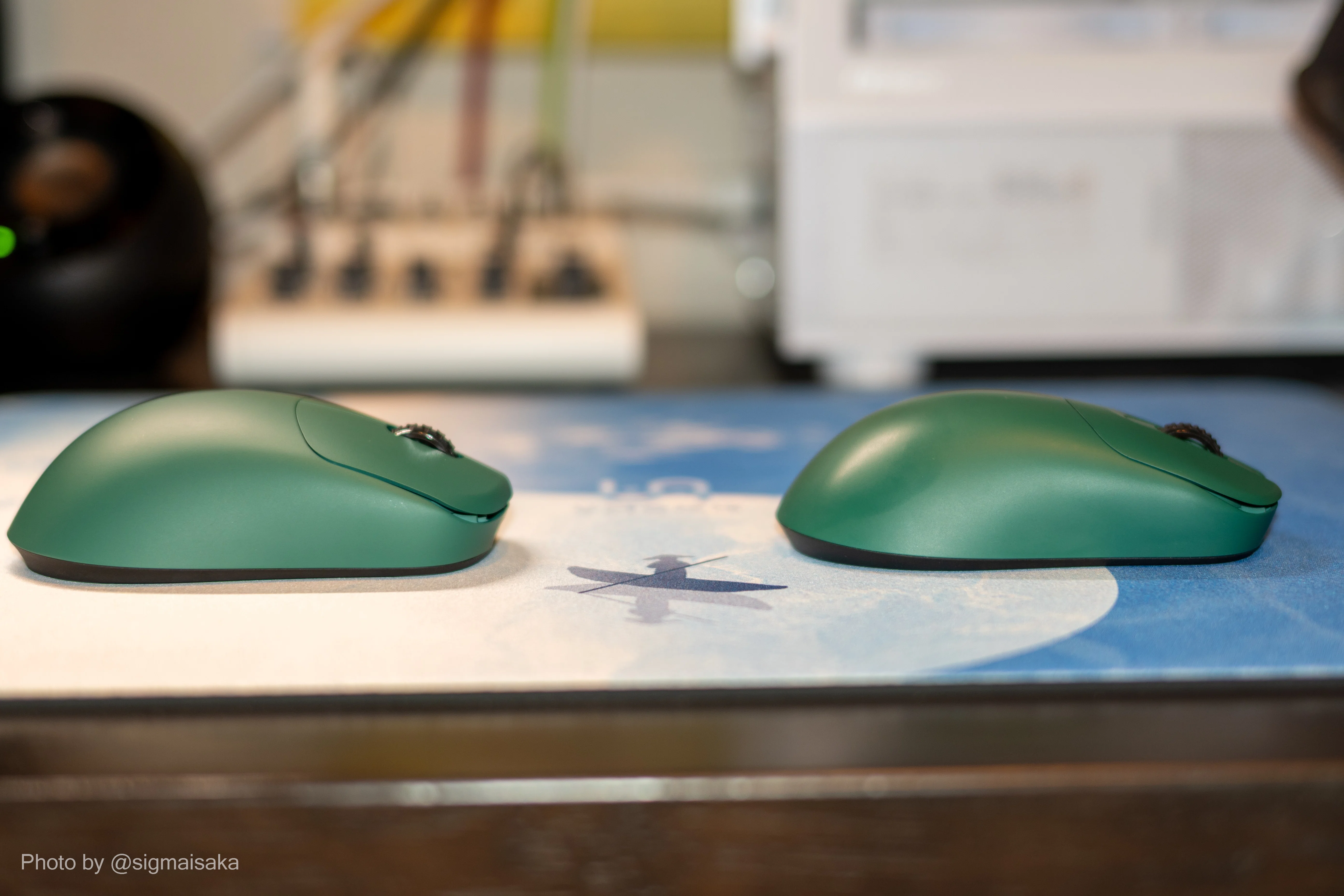 A Novice Tries Out a Competitive Mouse: The Gentle Ergo Edition