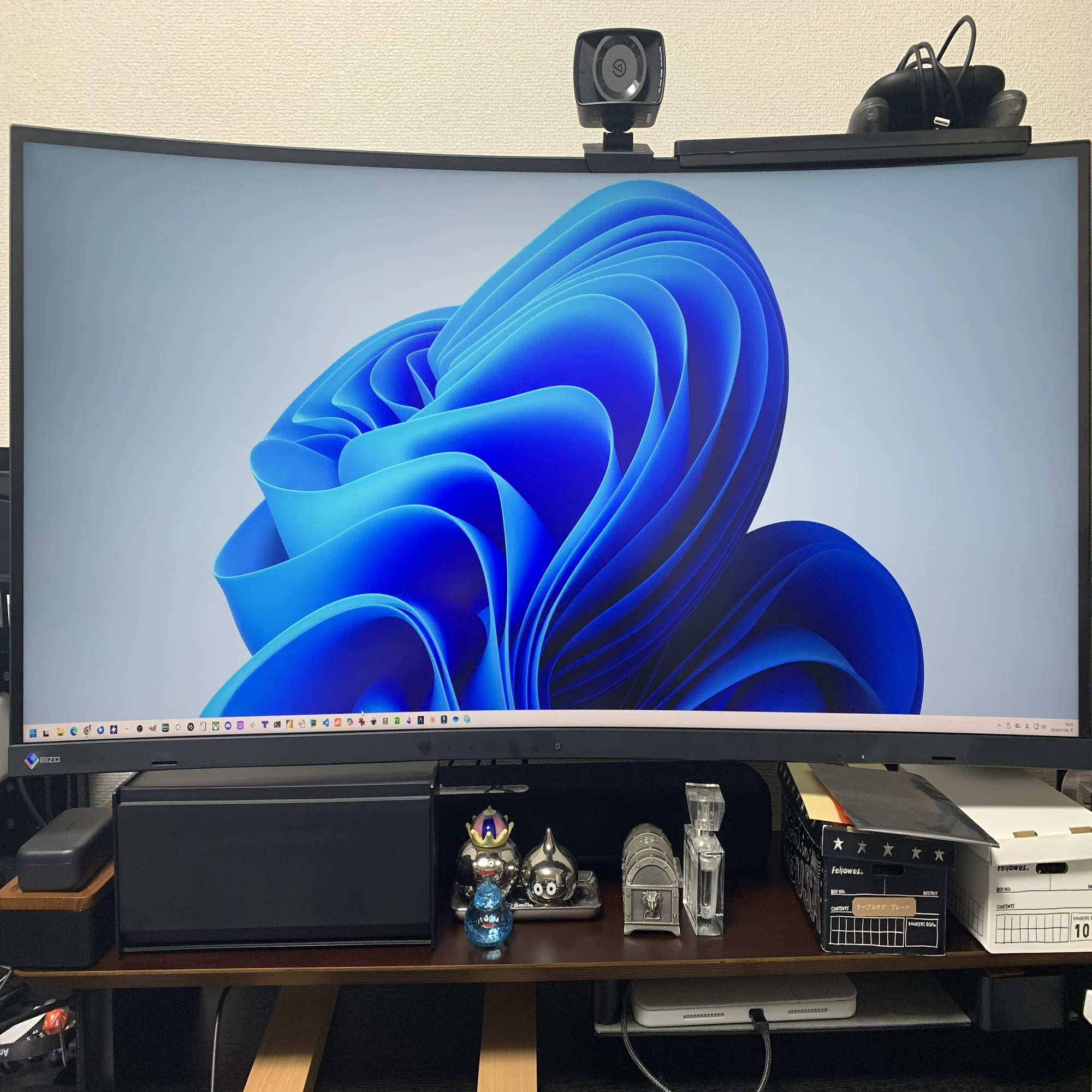 EIZO FlexScan EV3895-BK Review: How a 37.5-inch Ultrawide Changed