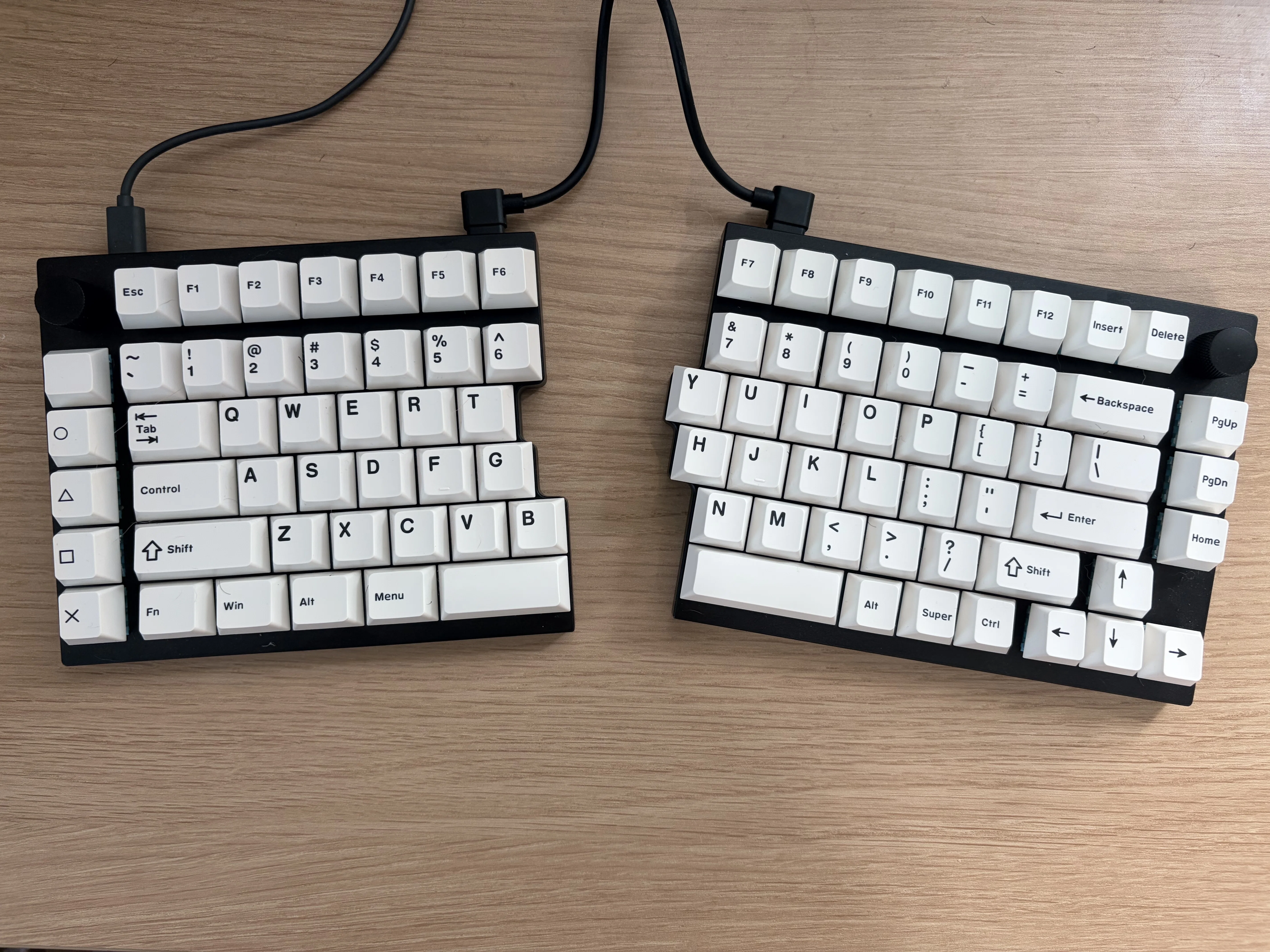 分割キーボードに挫折する｜小関悠