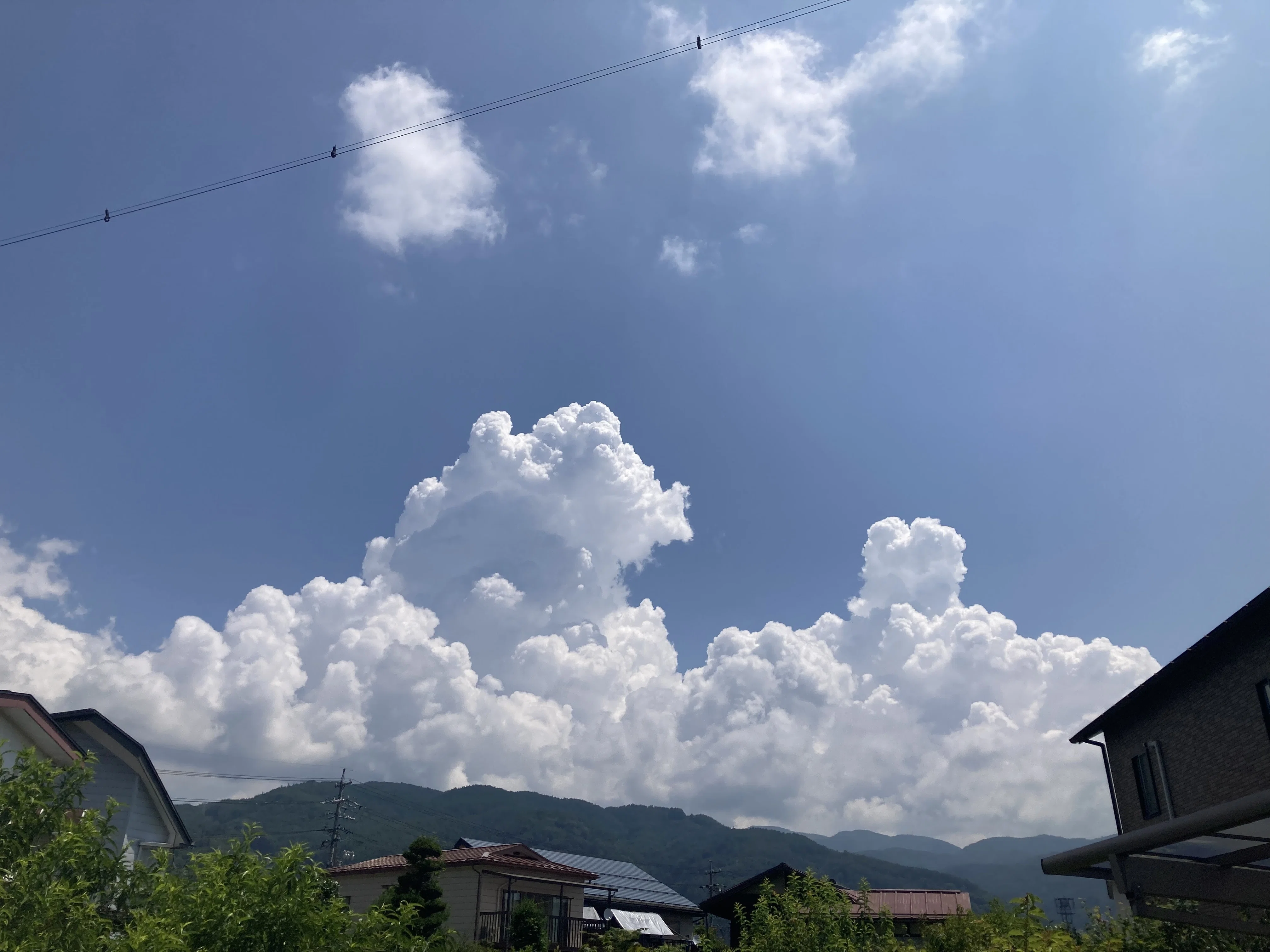 入道雲にワクワク｜ぬちぐすい