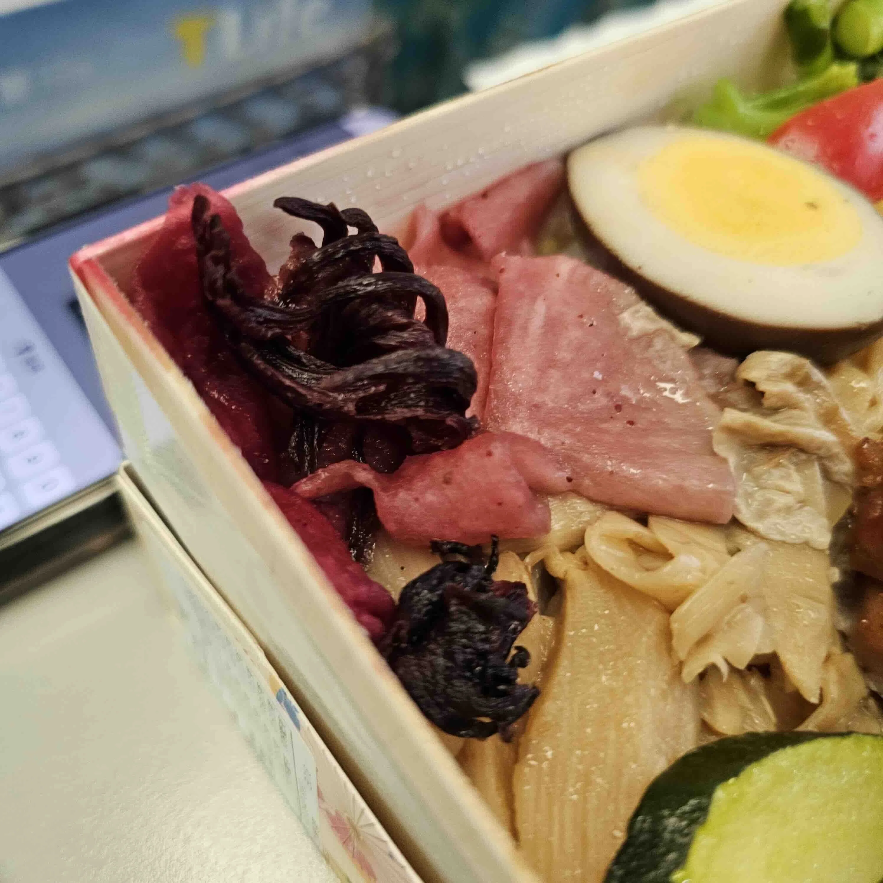 推しローカル弁🍱-09】台湾人が初実食！台湾新幹線「高鉄弁当」で