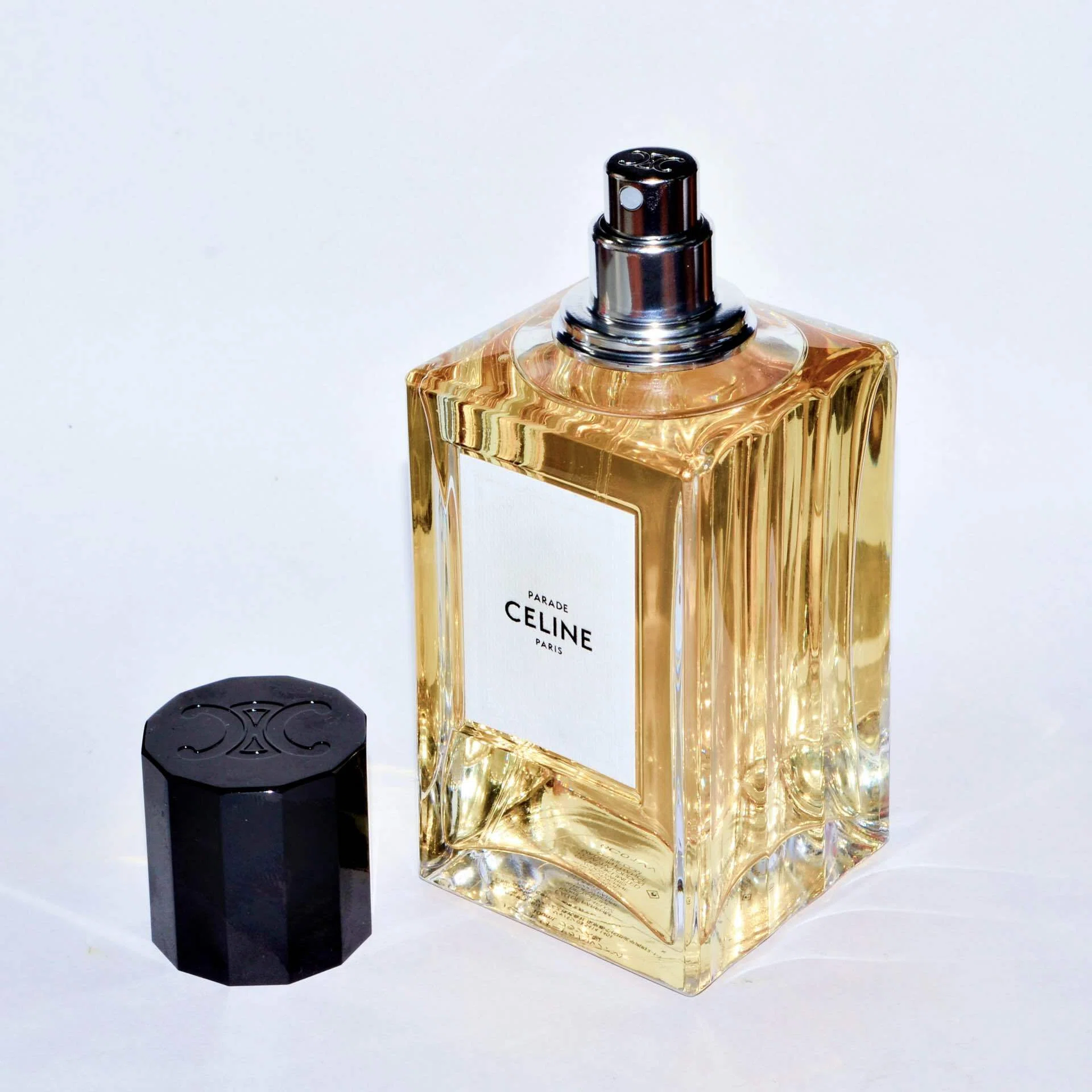 ラグジュアリーフレグランスの魅力｜CELINE PARADE セリーヌ パラード