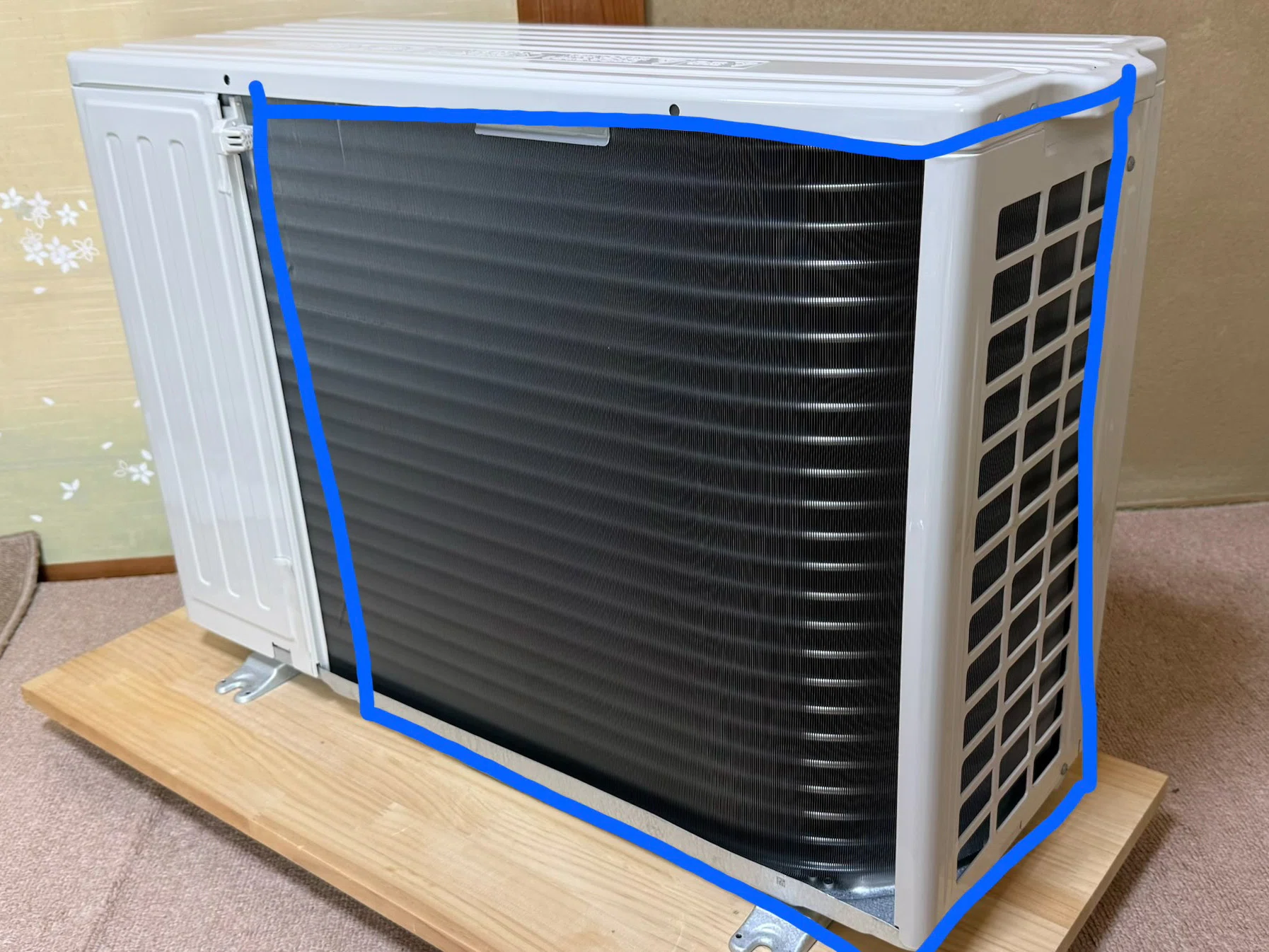 室外 機 水 を かける
