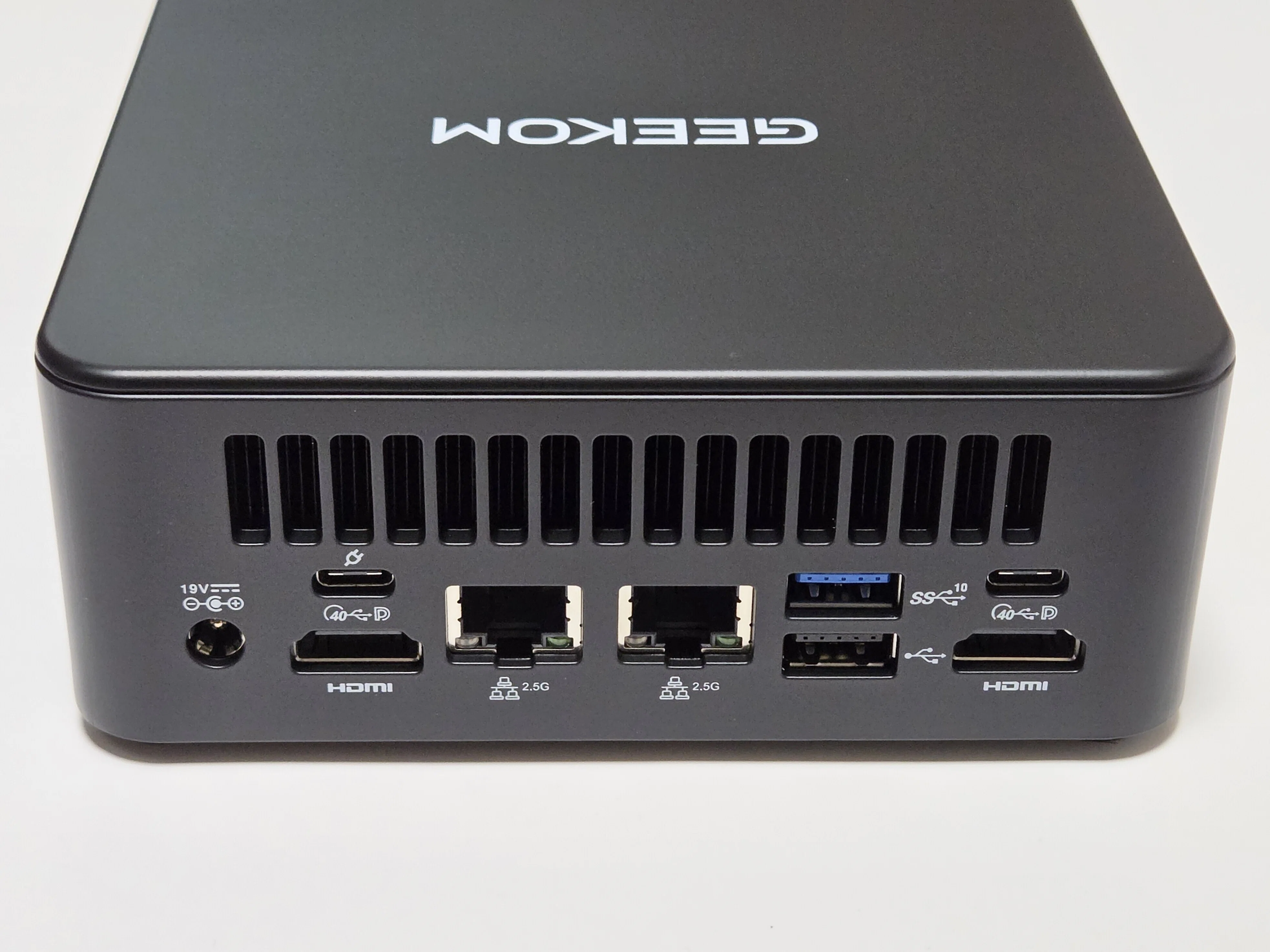 GEEKOM IT13 MAXを試す｜Core Ultra 9搭載の「主役級」高コスパミニPC