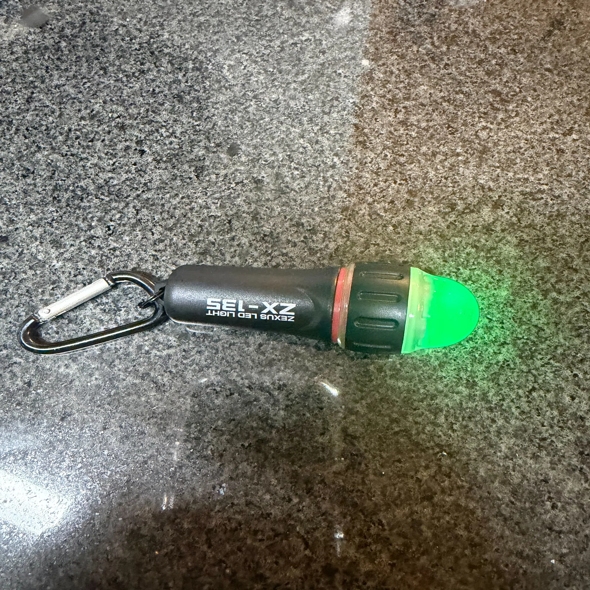冨士灯器 ZEXUS ZX-135 FLASHER インプレ｜夜釣りの安全性が劇的に向上