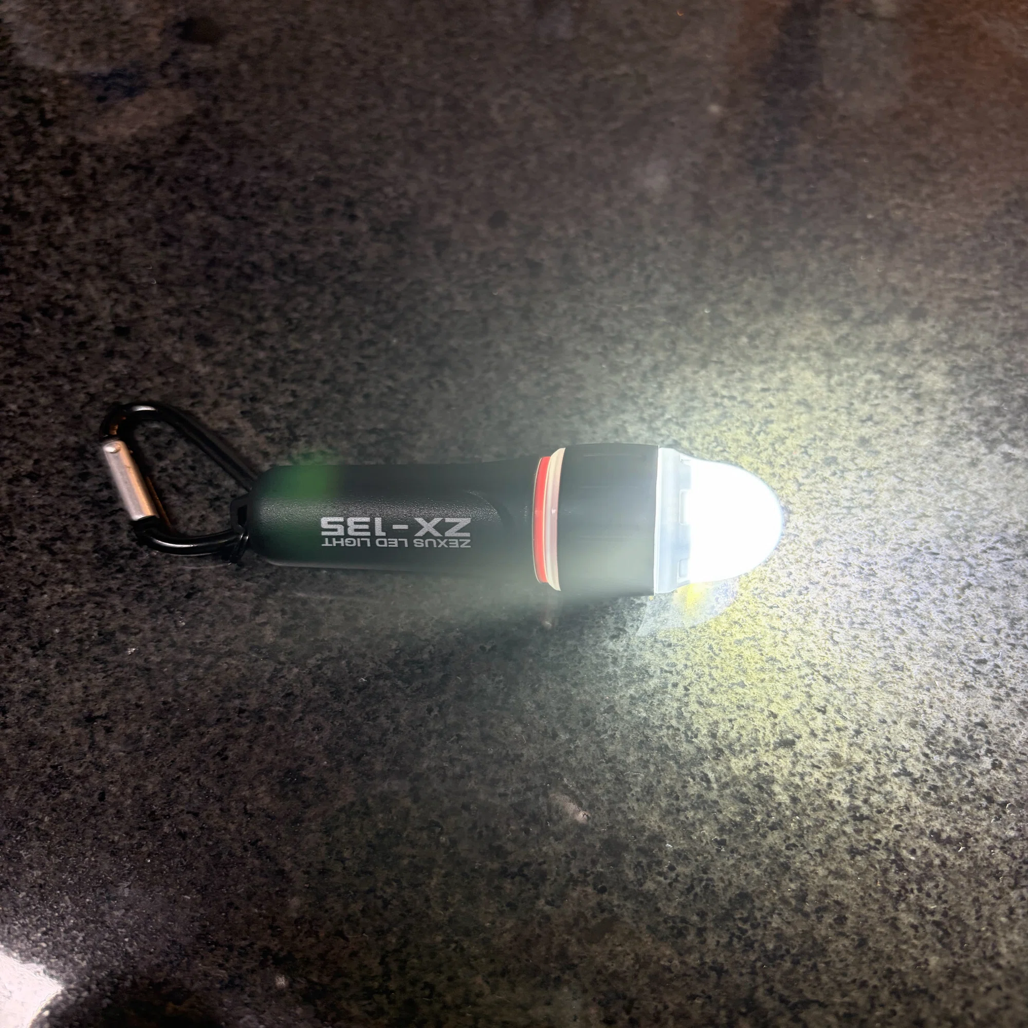 冨士灯器 ZEXUS ZX-135 FLASHER インプレ｜夜釣りの安全性が劇的に向上