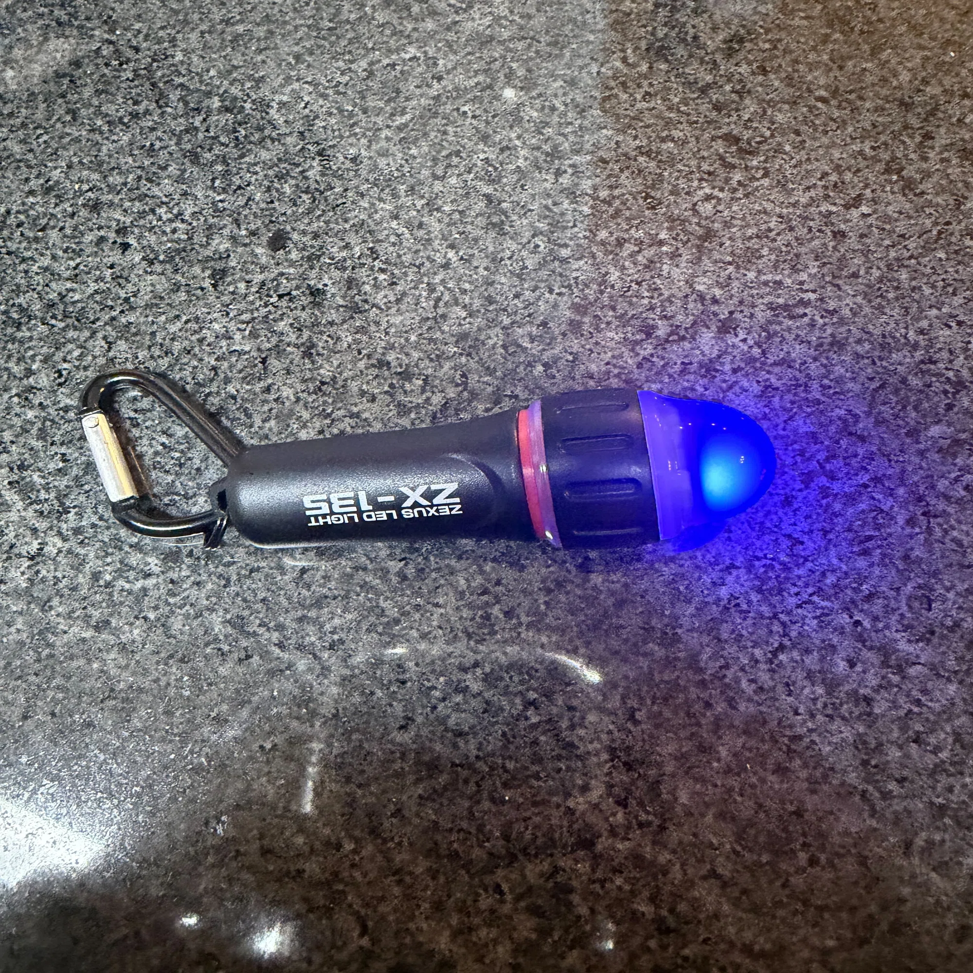 冨士灯器 ZEXUS ZX-135 FLASHER インプレ｜夜釣りの安全性が劇的に向上