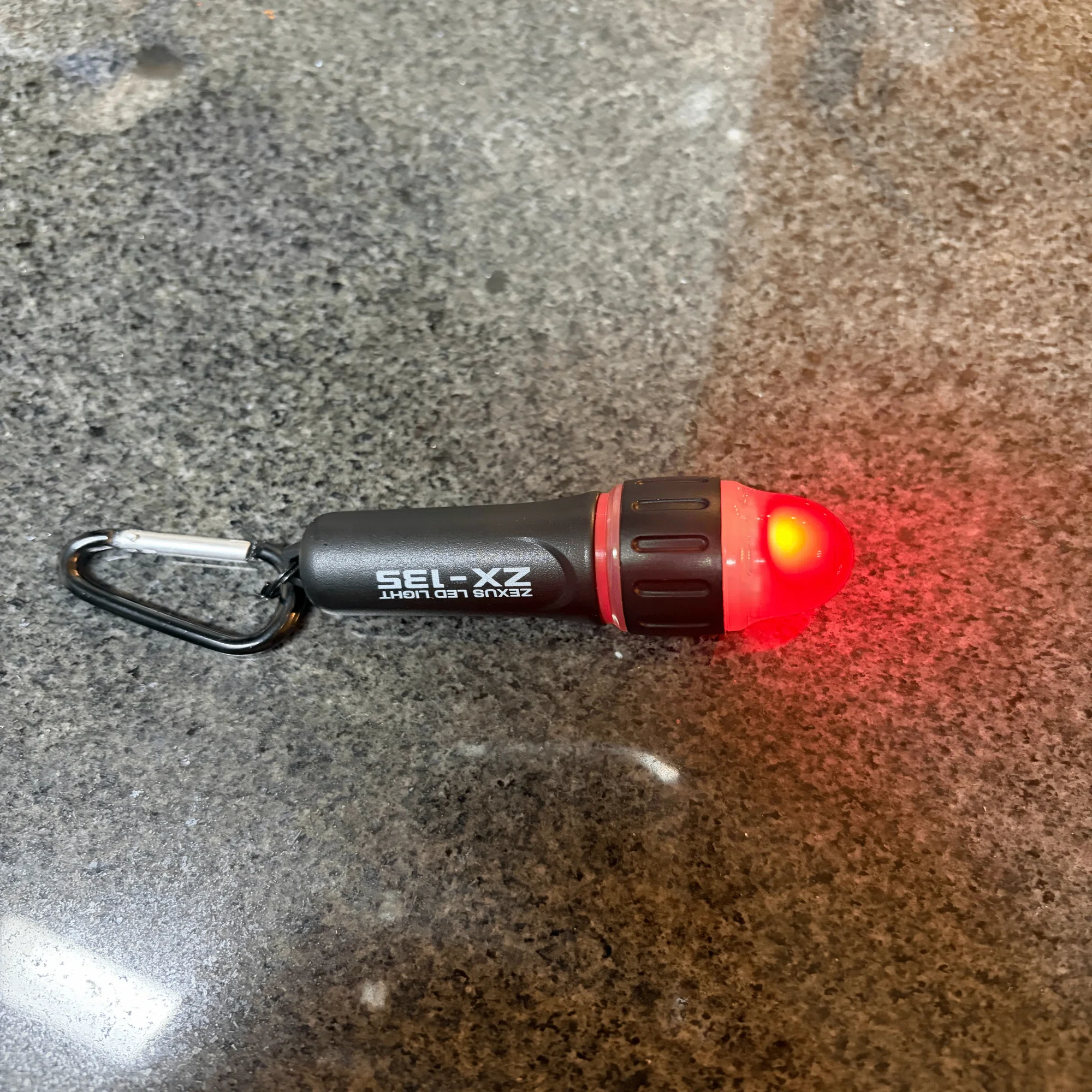 冨士灯器 ZEXUS ZX-135 FLASHER インプレ｜夜釣りの安全性が劇的に向上