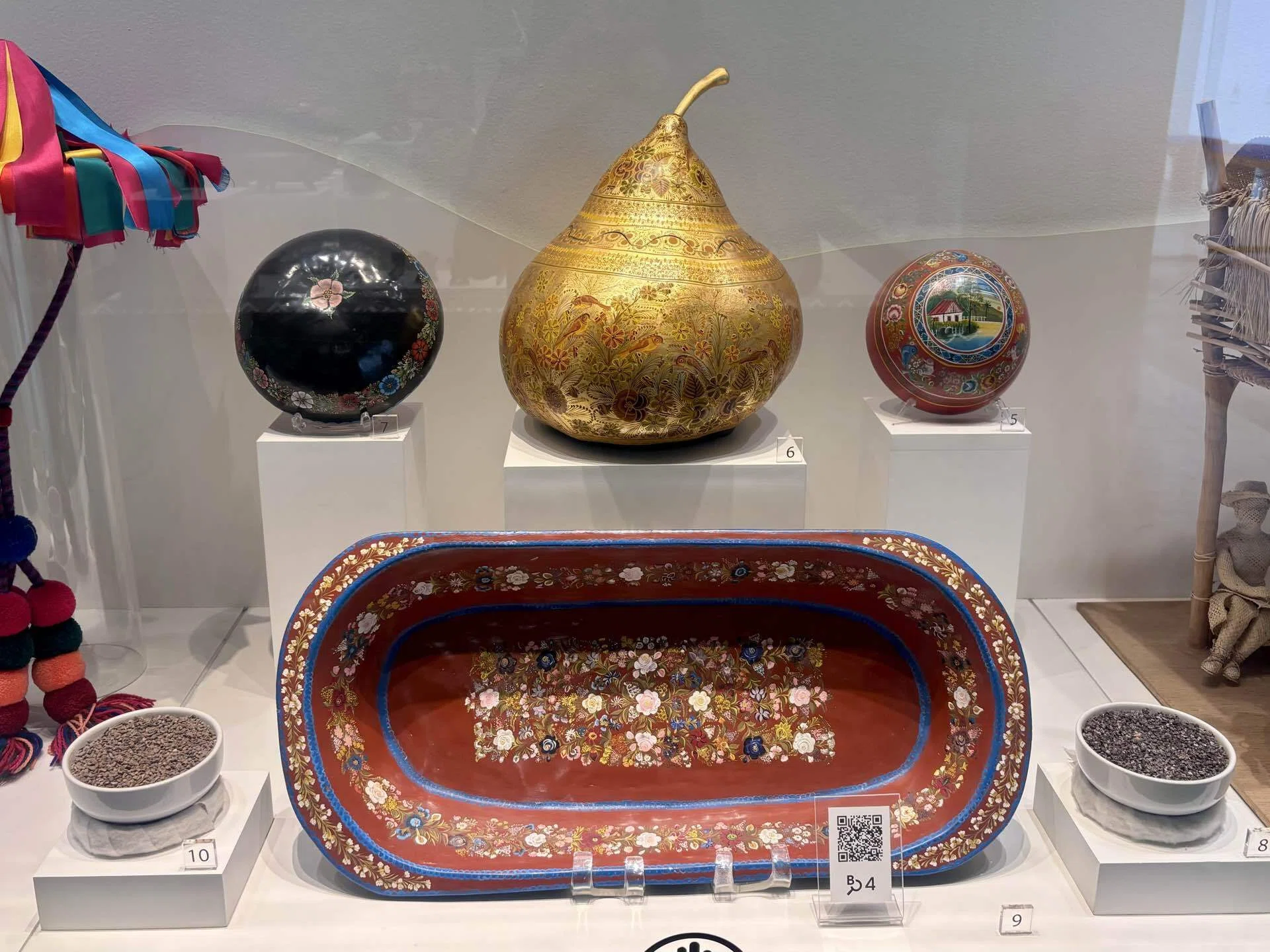 メキシコ雑貨の「かわいい」の背景に触れる。Museo de Arte Popular