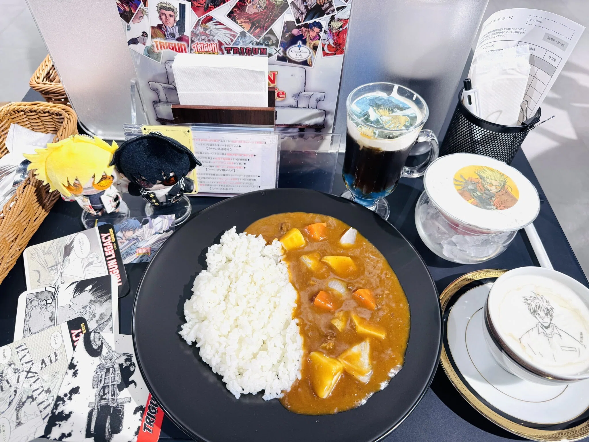 TRIGUN Legacy Cafe 限定オリジナルパーカー サイズ M 🌵☕ Come with