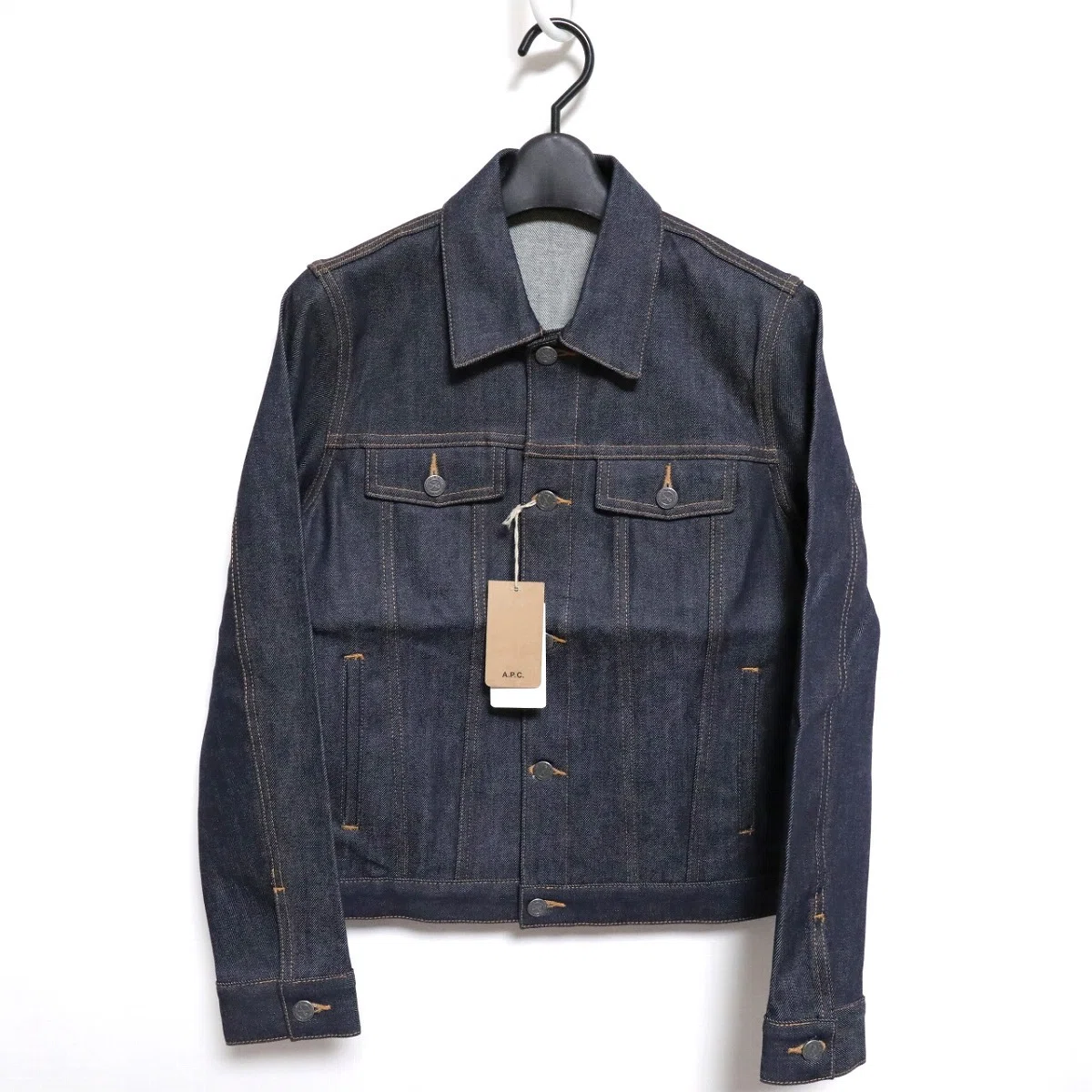A.P.C.のデニムジャケット人気7選｜1stとWORK、大人が選ぶべきは
