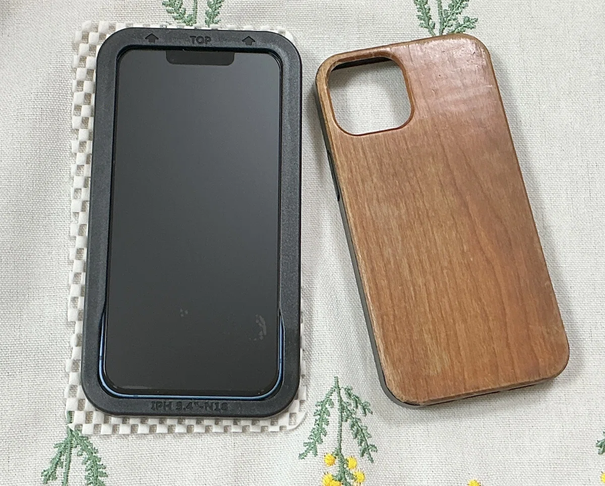 【Apple純正】iPhone13miniクリアケースNIMASOガラスフィルム iPhone13mini用NIMASOガラスフィルムの購入レビュー＆純黒クリアにし