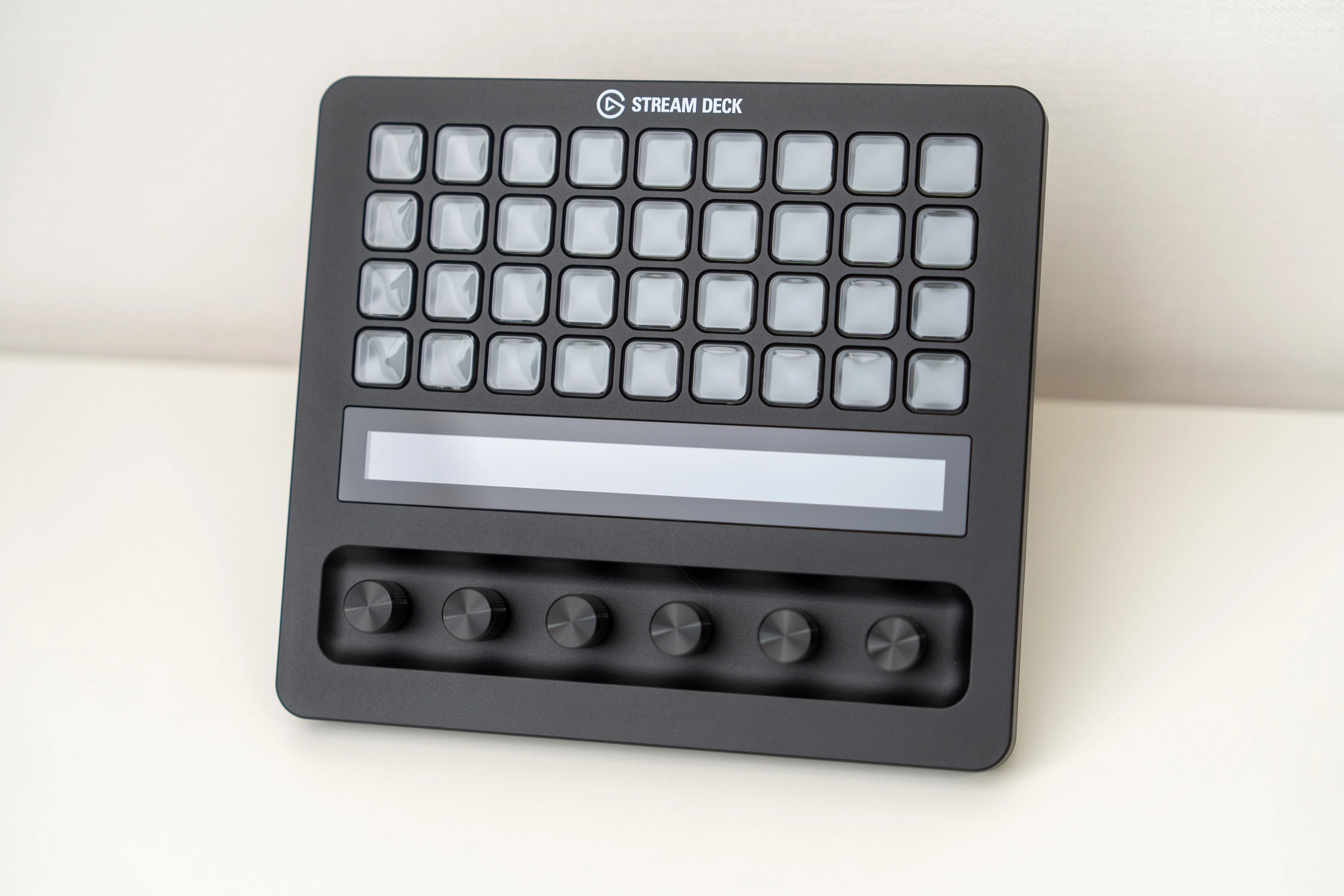 Stream Deck ＋XLレビュー。配信者・youtuberはガチで買え｜クラシキログ