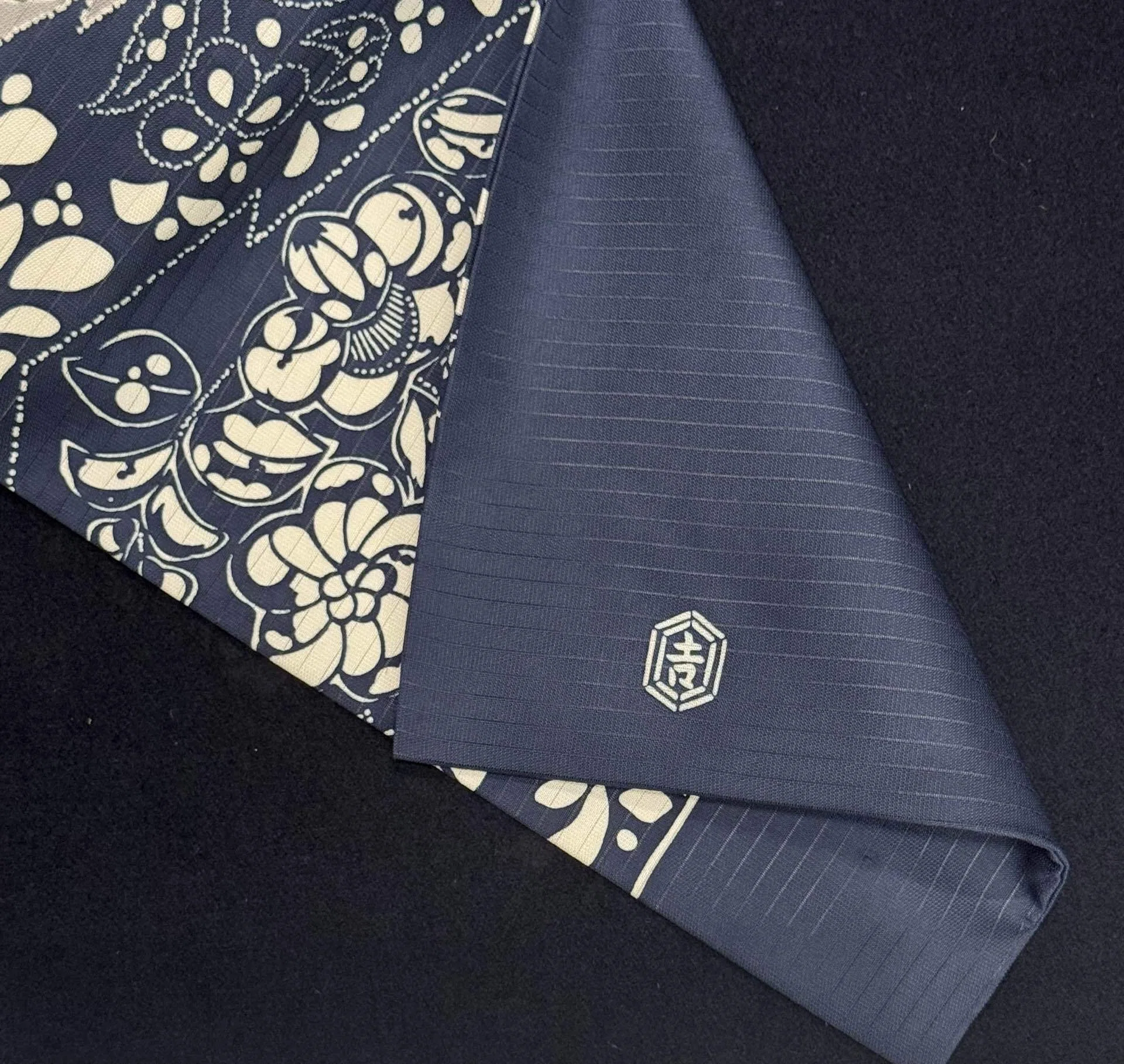 ミ*こ様 正絹　紬　栗山吉三郎作壷模様名古屋帯 藍 栗山吉三郎製夏絽名古屋帯｜夢吉きもの