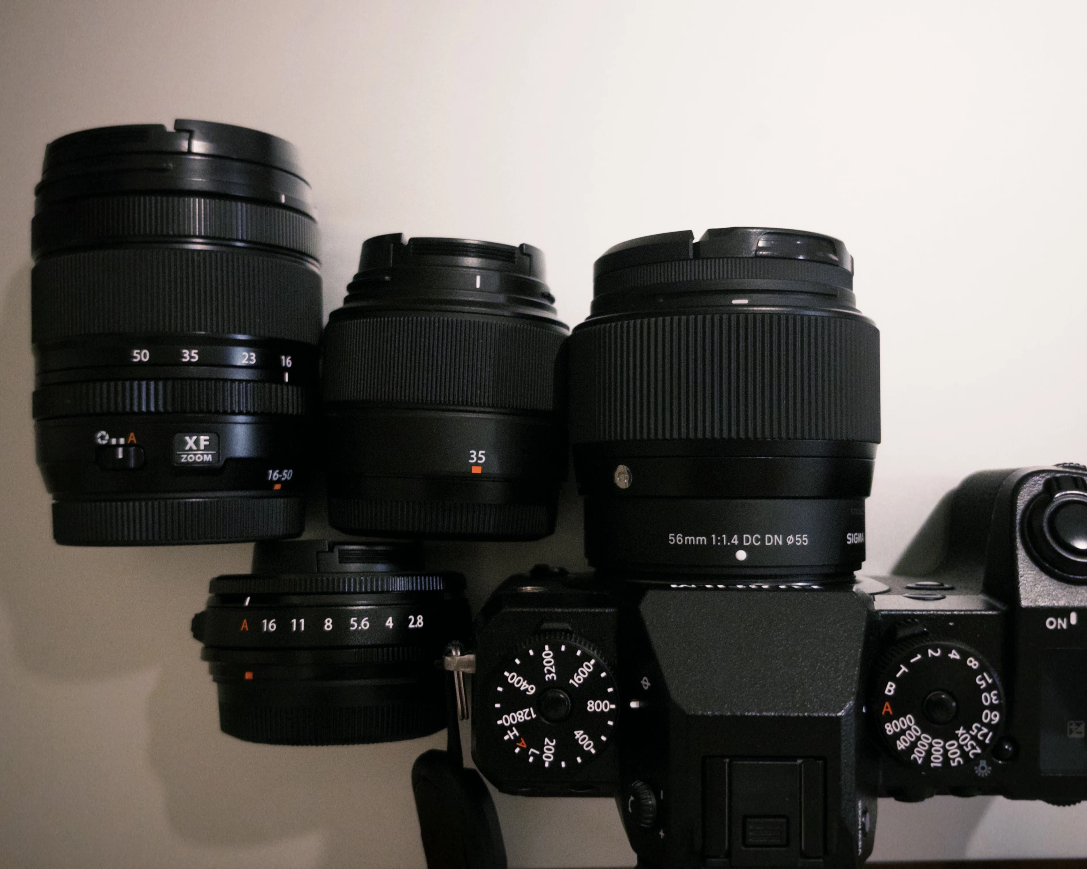 カメラレンズ ヘビロテしているFUJIFILM4本のレンズ | 僕とカメラ｜鈴木ユートピア