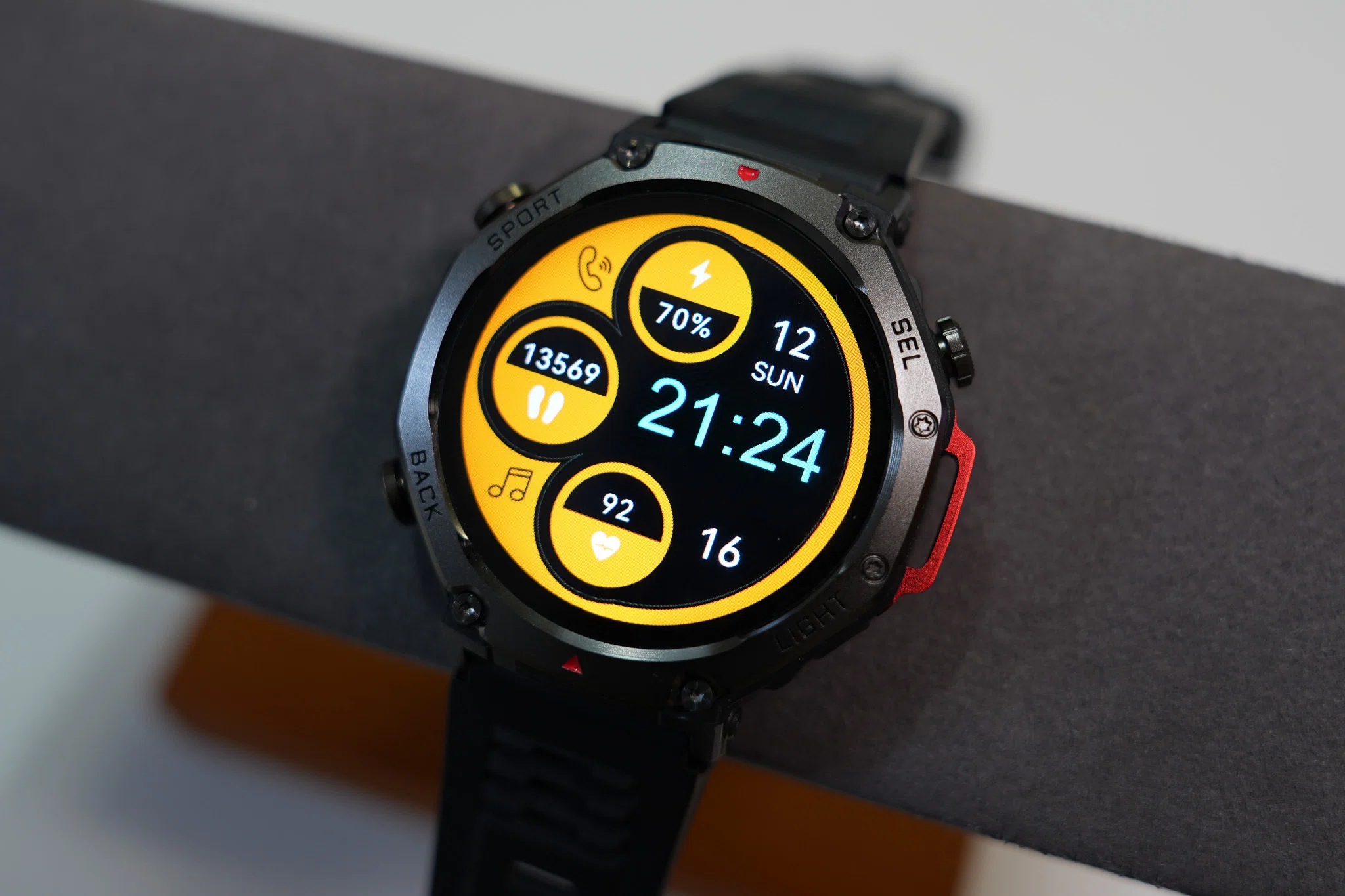 レビュー品】GPS＆LEDライト搭載の高コスパモデル！「Powerun P50