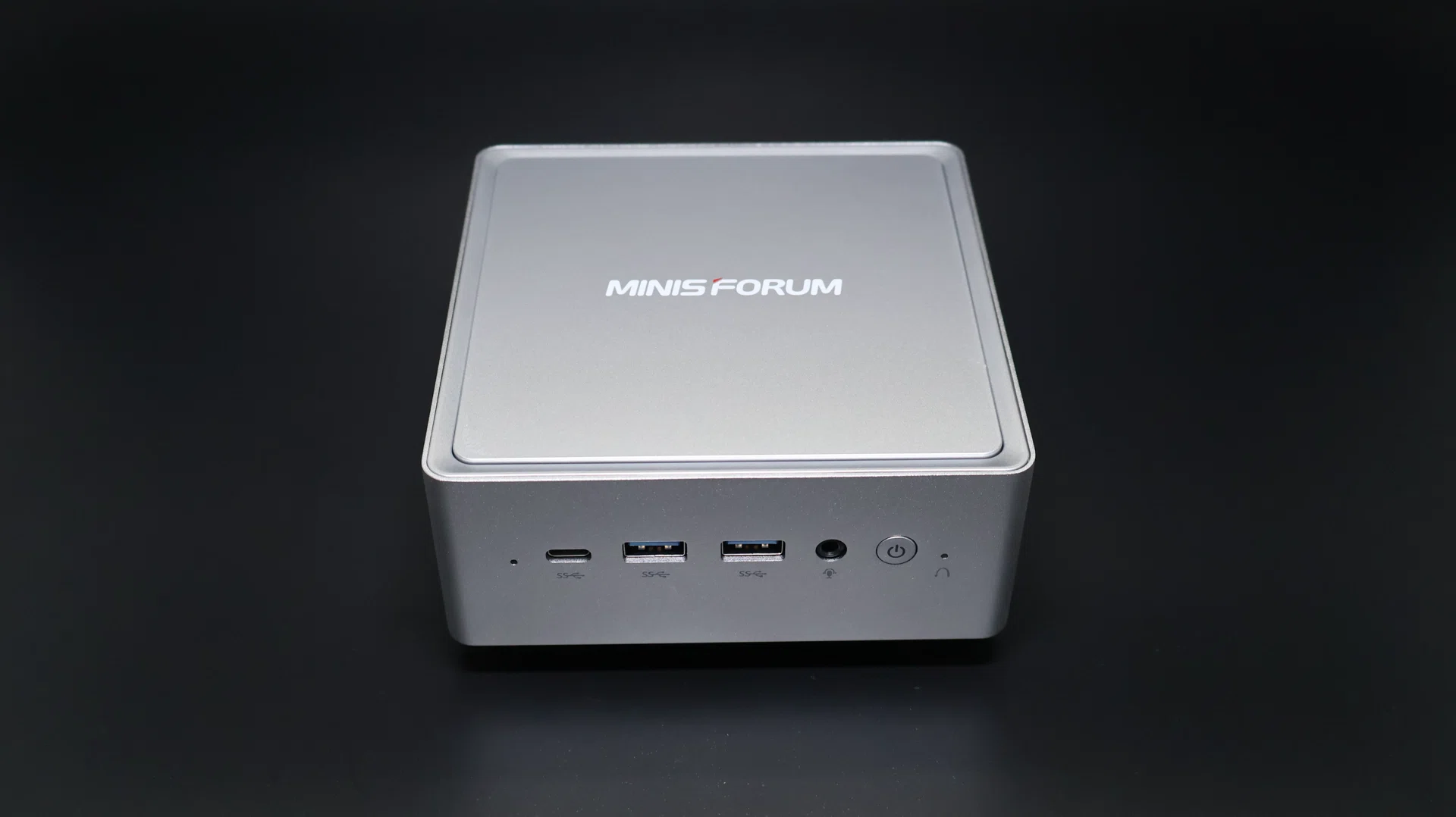Minisforum NAB9Sレビュー｜Core i9搭載で仕事もクリエイティブも快適