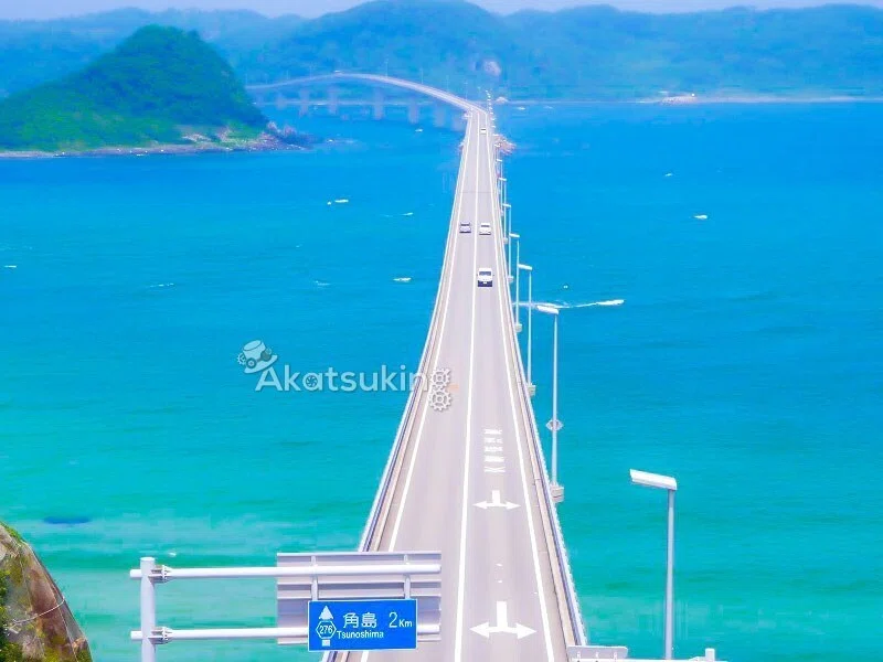 山口】エメラルドグリーンの海を渡る一本の道。美しすぎる「角島大橋