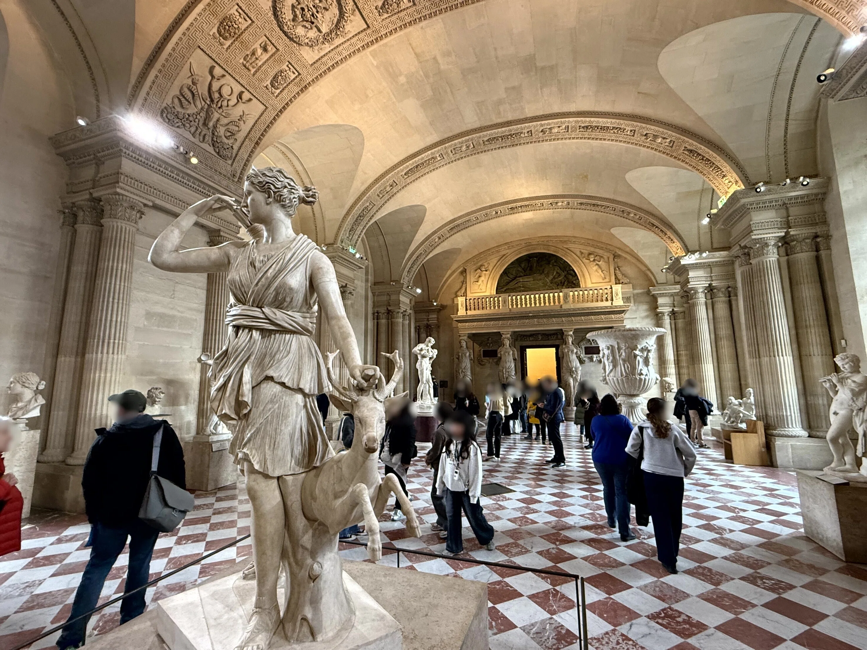 2025年12月 フランス・ドイツ訪問記【6日目】ルーヴル美術館館内 世界