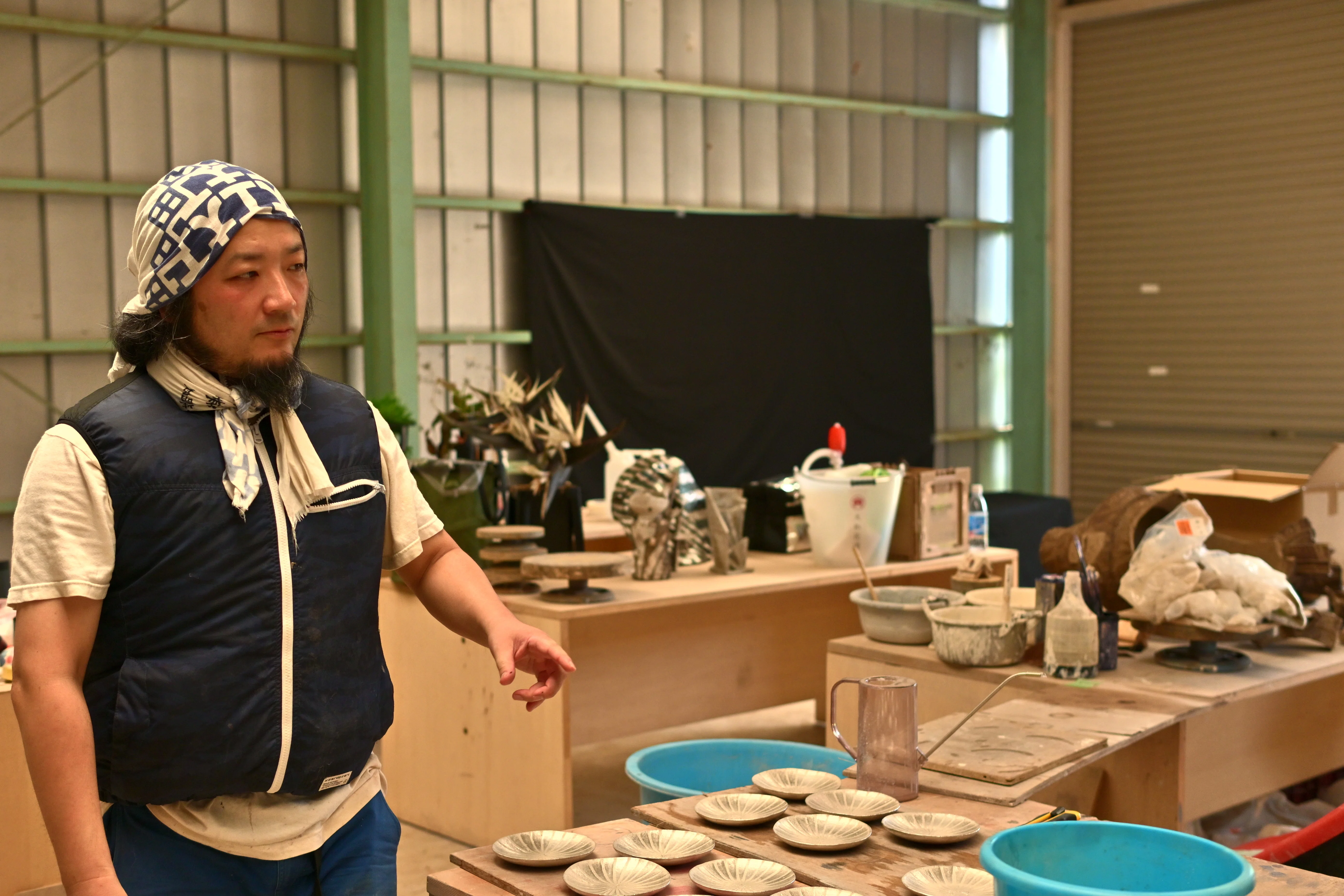 廿』開催記念特別対談】富田啓之（陶芸家）×山田尚俊（華道家） ｜白白庵