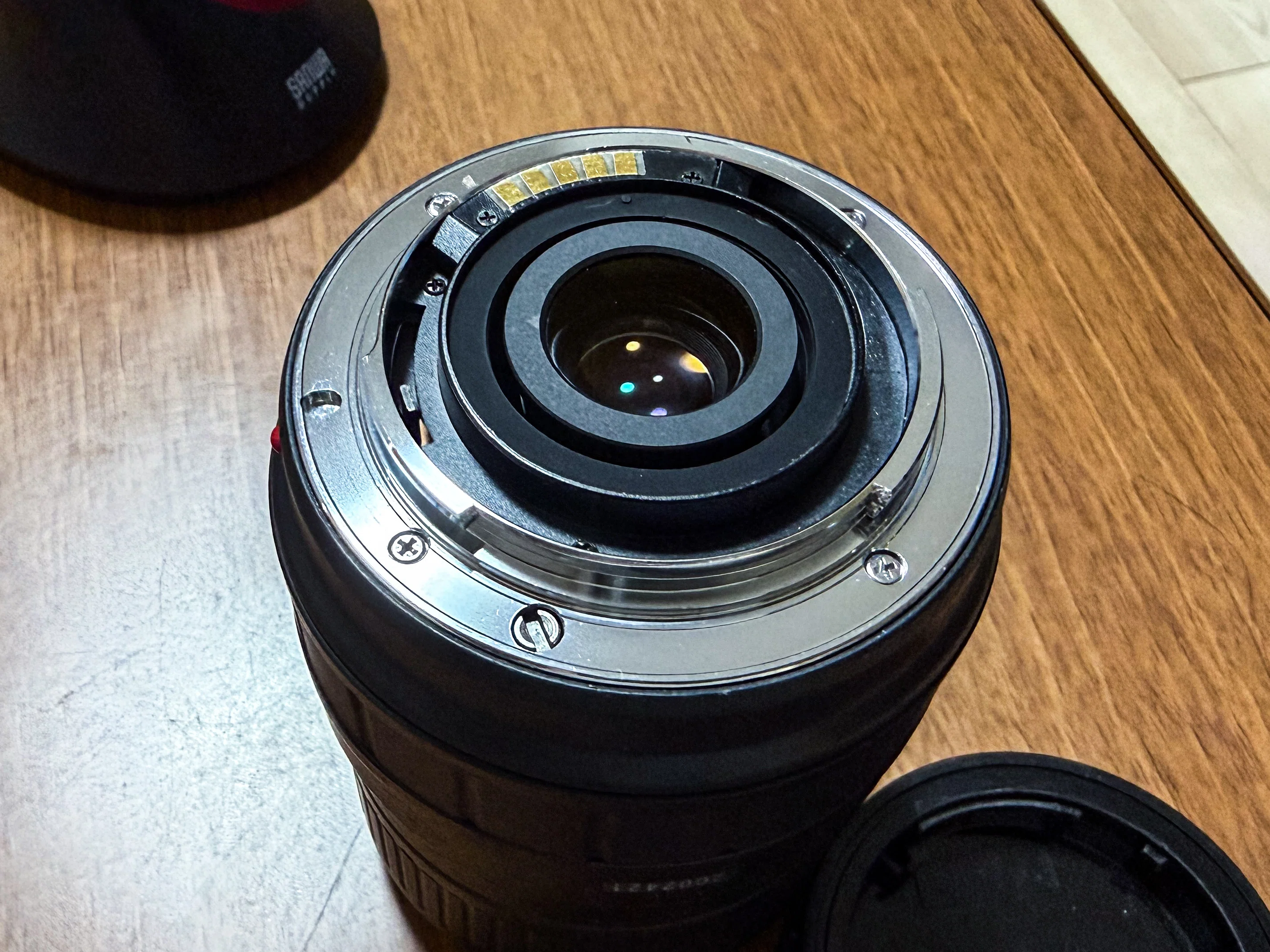 SONY α7 初代 センサー線キズのため格安、17433回、グリップ付 Sony初代α7、今から中古で買うのはアリ？よく聞かれる3つの疑問に答え