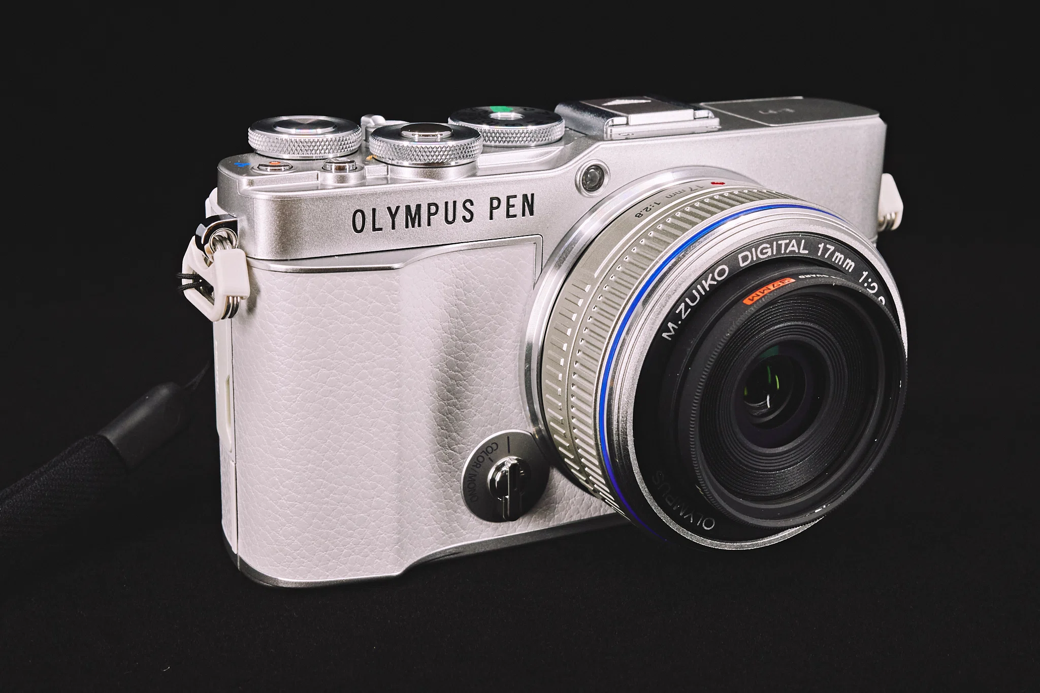 OLYMPUS PEN E-PL7  レンズ2種付き Olympus PEN E-P7 と お散歩 20260802｜kuronekonyasan