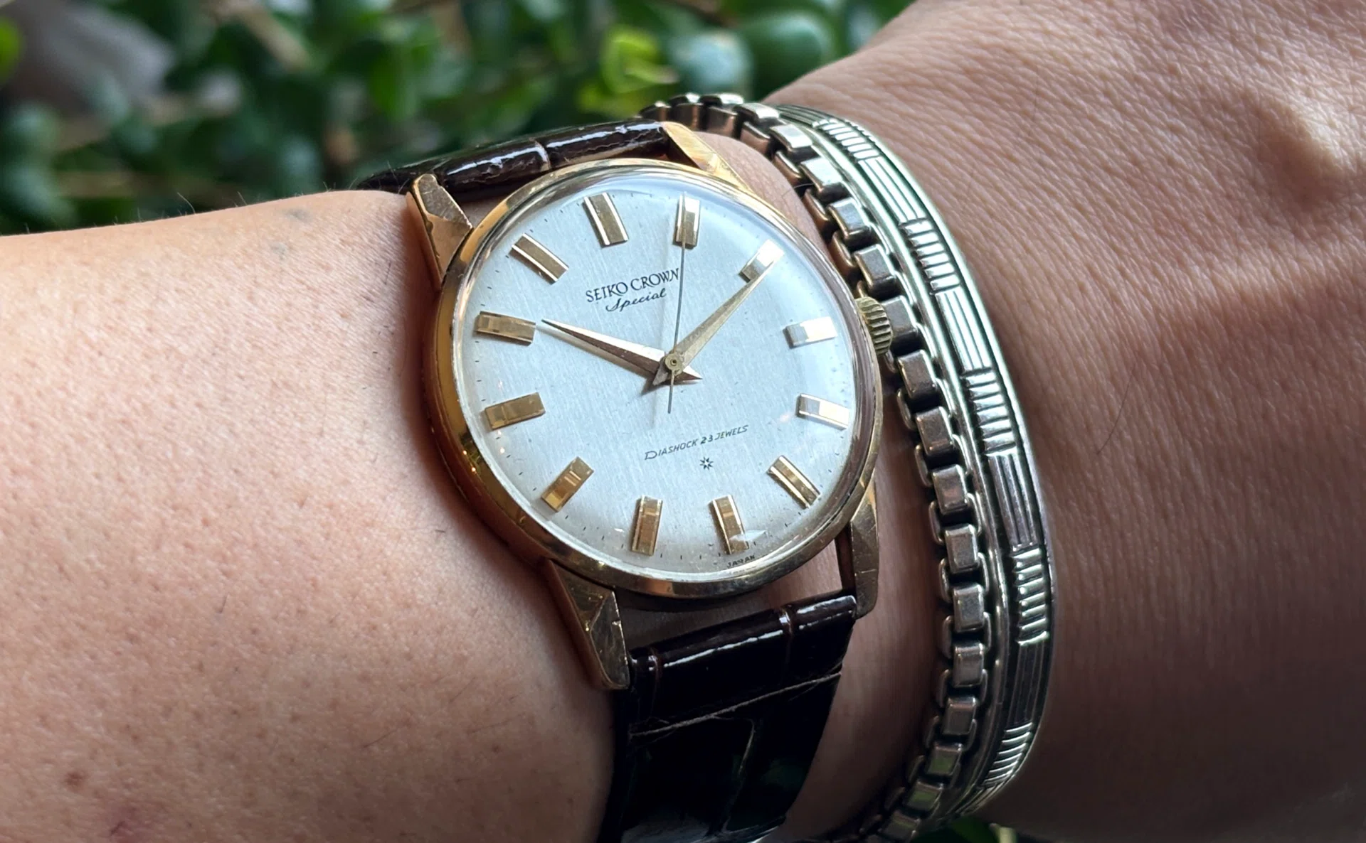 腕時計の話｜SEIKO CROWN Special J14100──60年代の準高級機が教えて