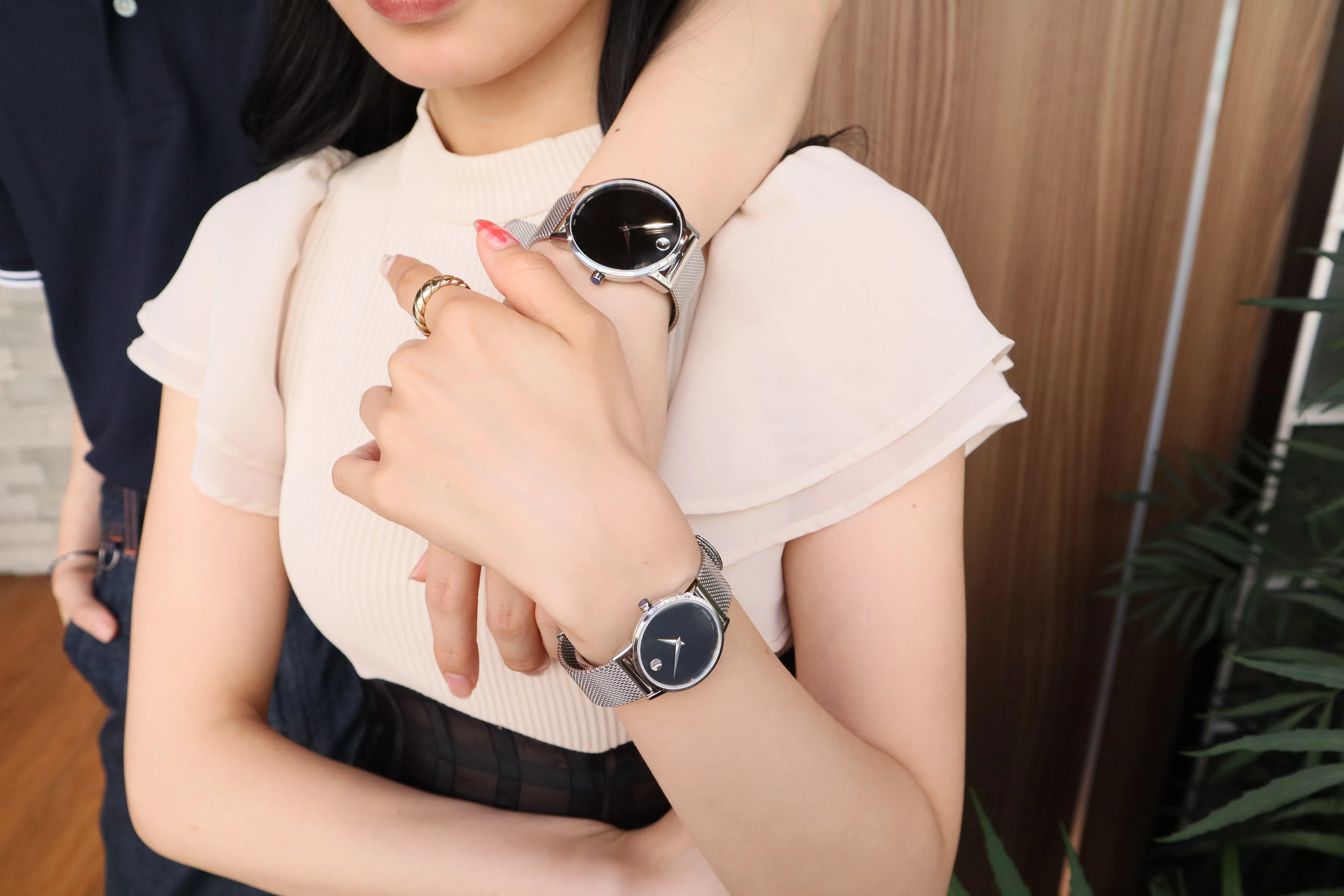 MOVADO モバード 腕時計 ブレスレット型 モバードウォッチで楽しむ、大人のペアスタイル【特集 Vol.08