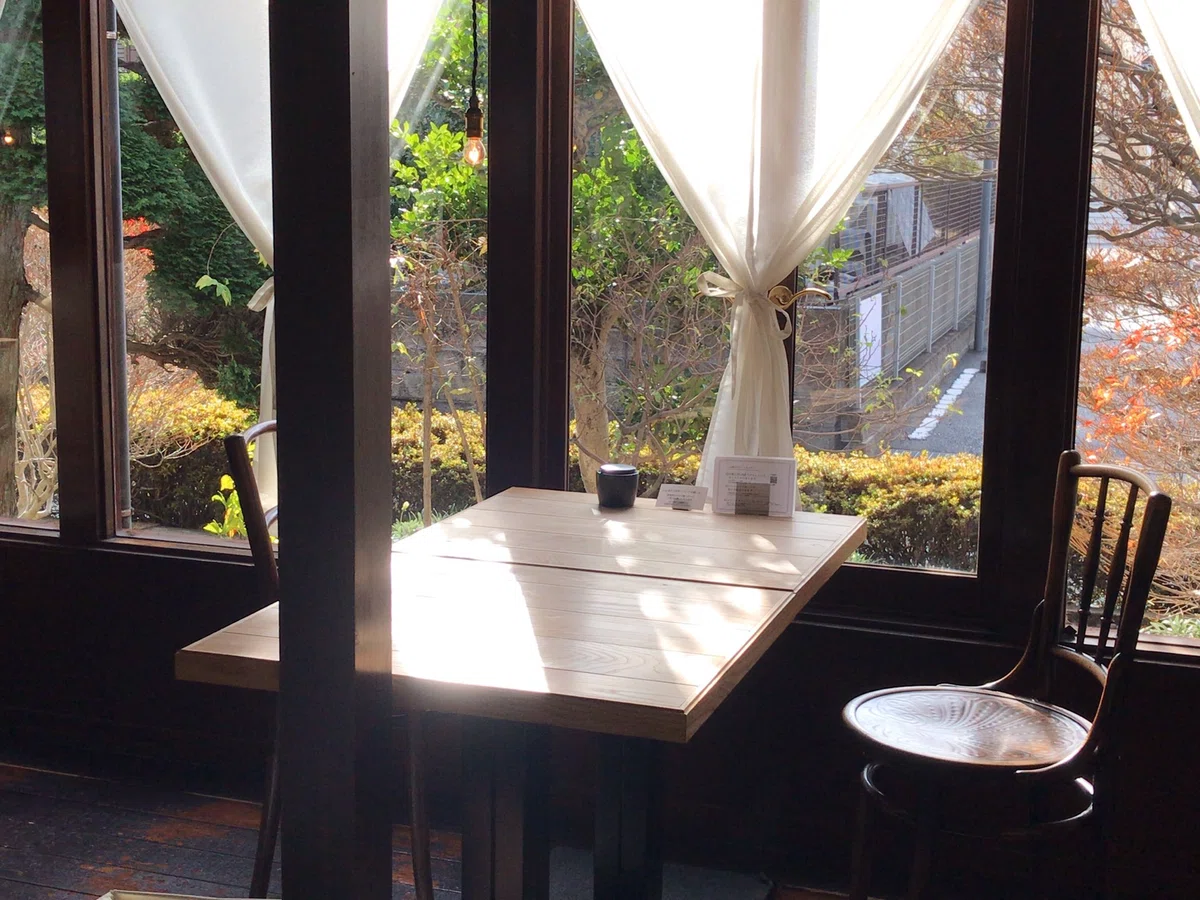 [Gifu Cafe Hopping] Sanmyaku / Kakamigahara｜紺野夜／小説と美味しいもの