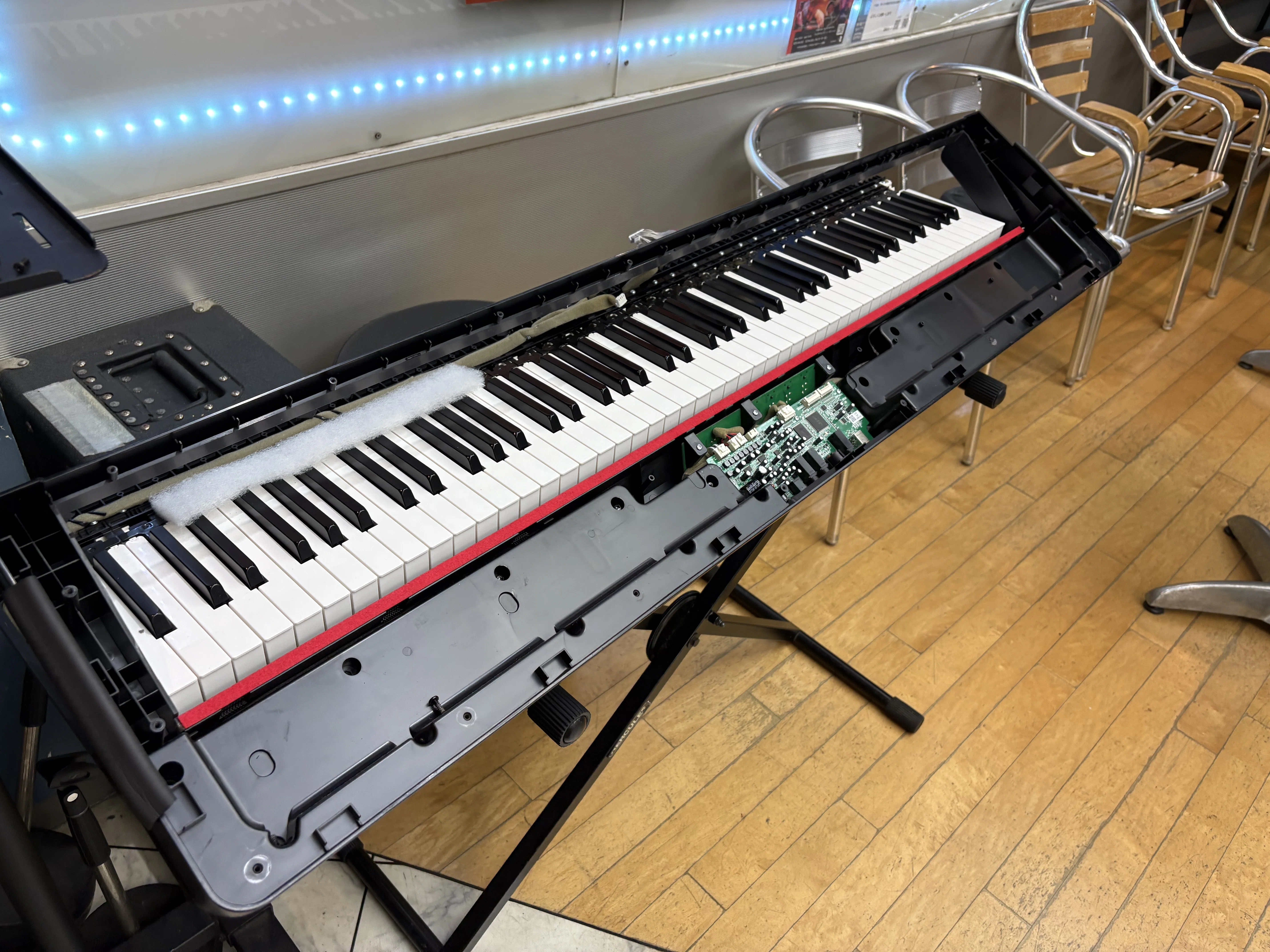 🎸“ALESIS PRESTIGE 88鍵盤 修理｜特定のキーボードが反応しない（2026