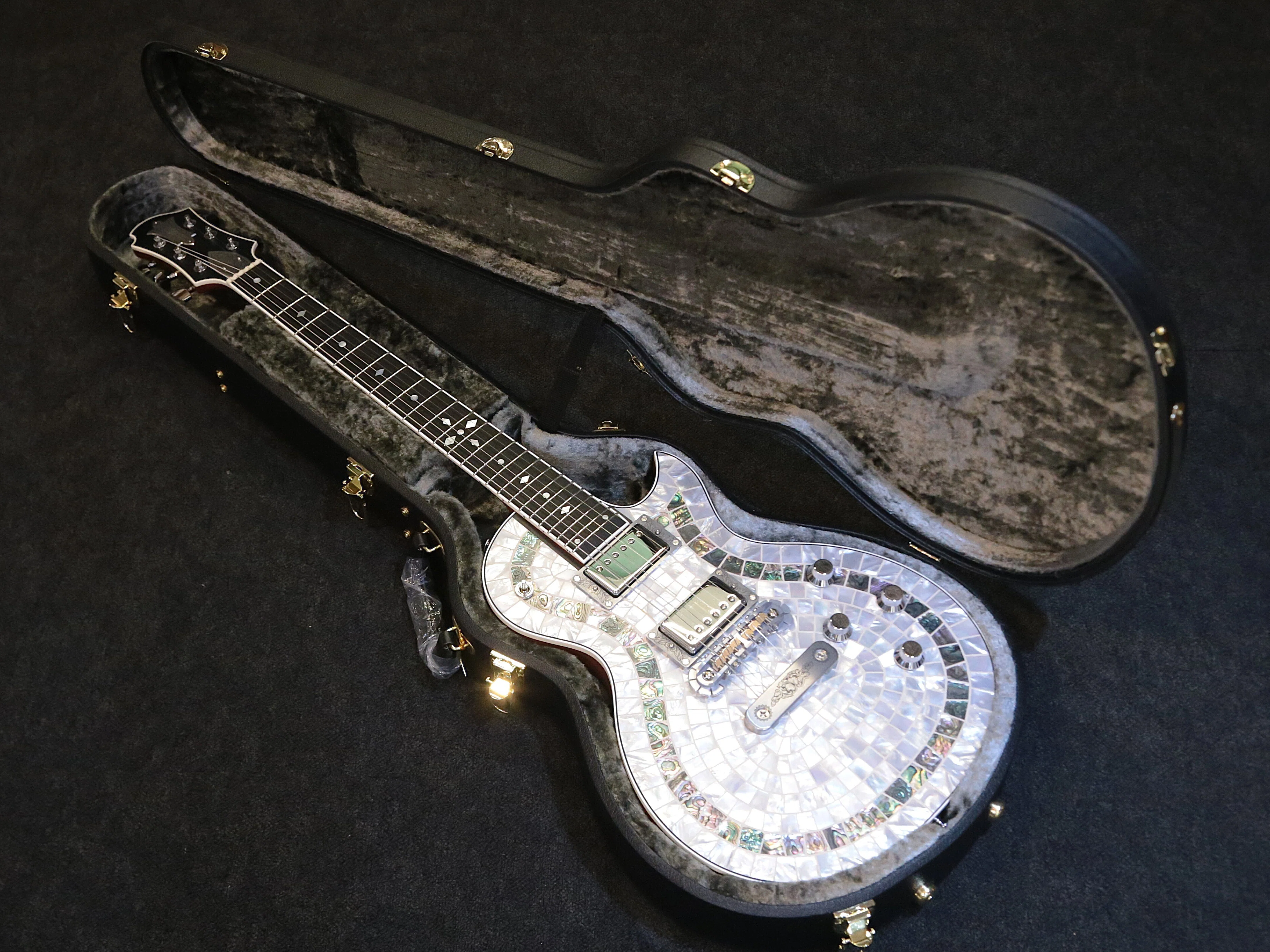 新製品】ZEMAITISより新たなパール・フロントが登場しました