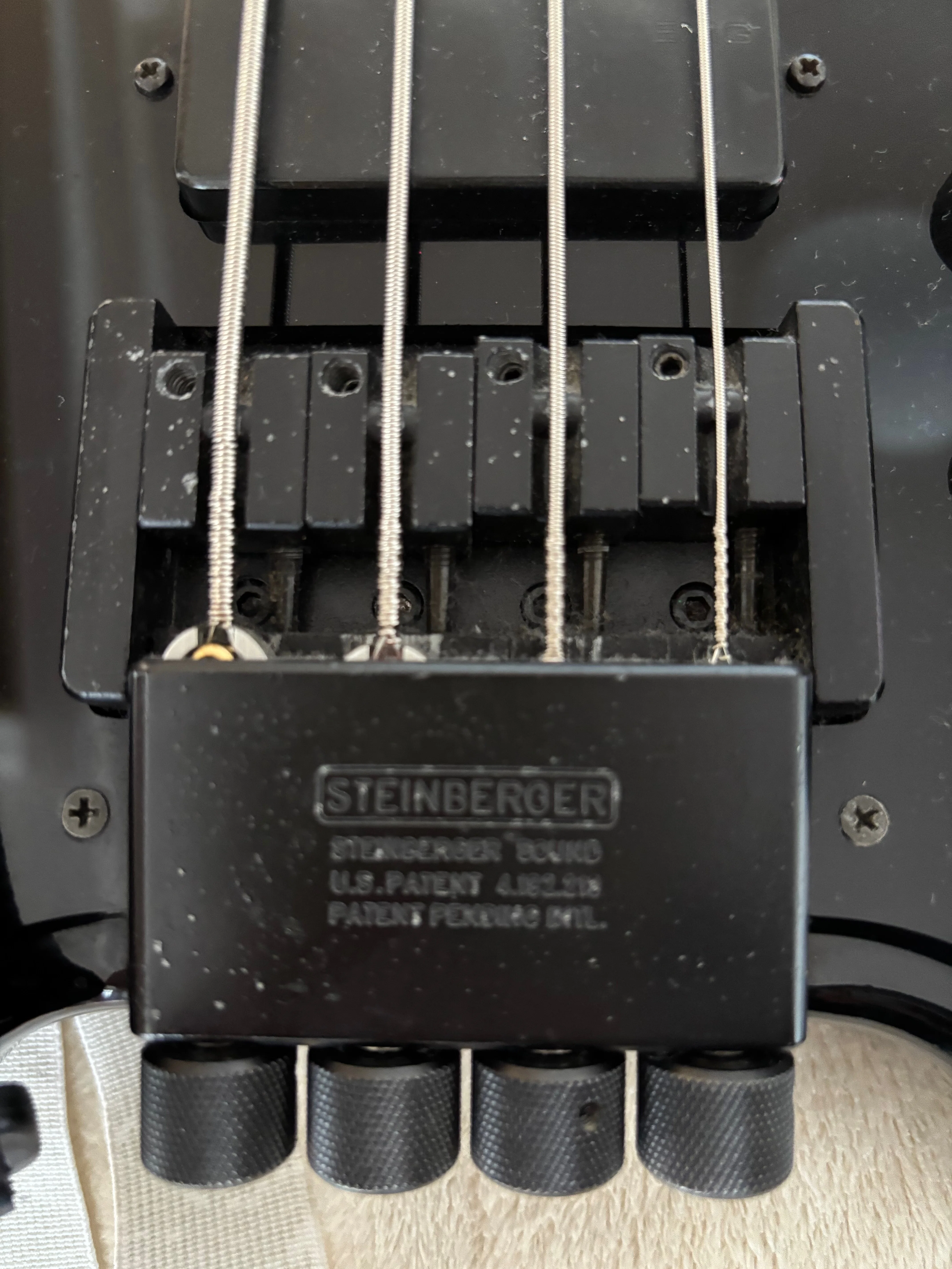 Steinberger Spirit XT-25の弦交換3｜ぺこり